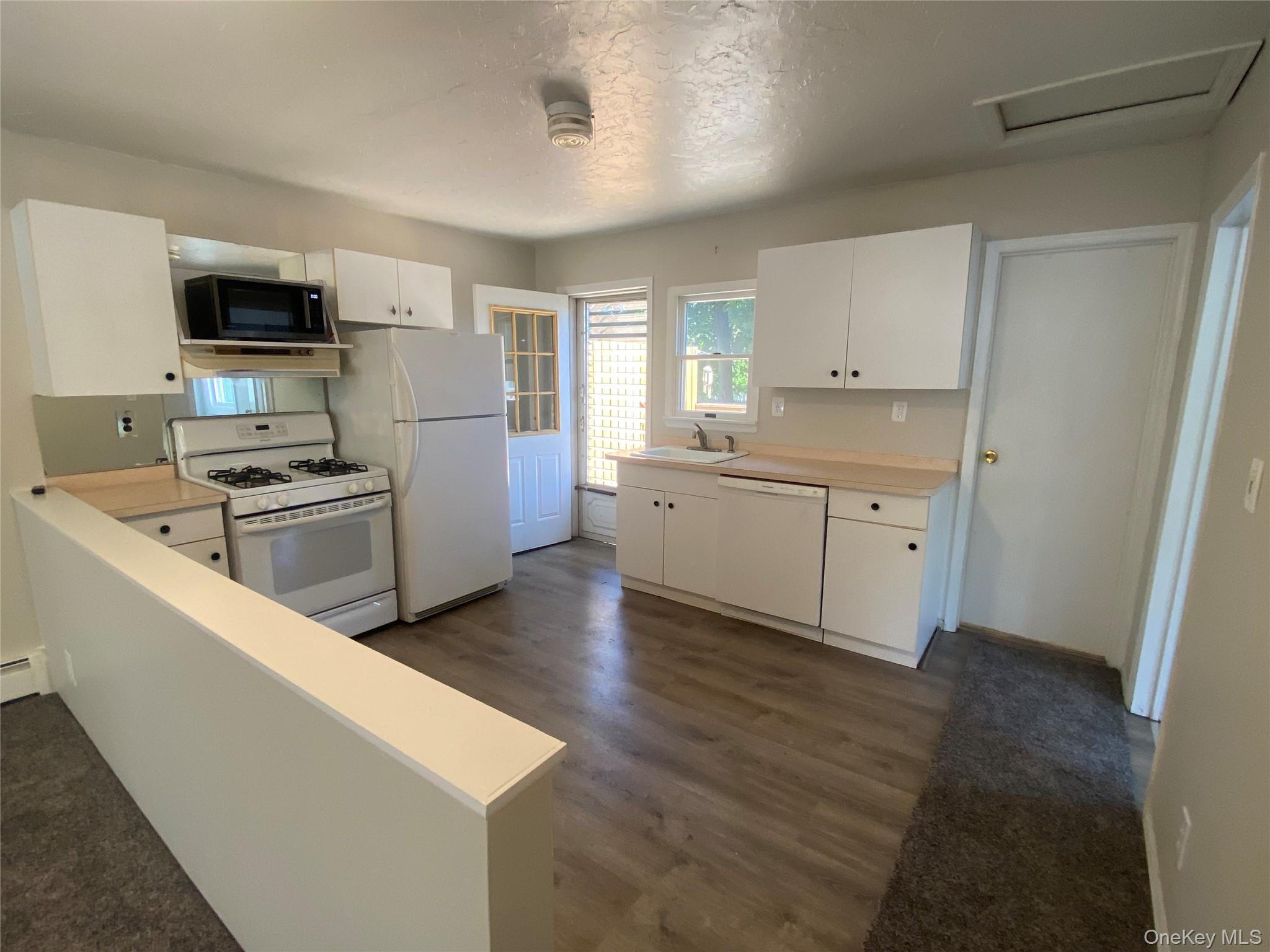 101 Rose Drive Property Photo 7