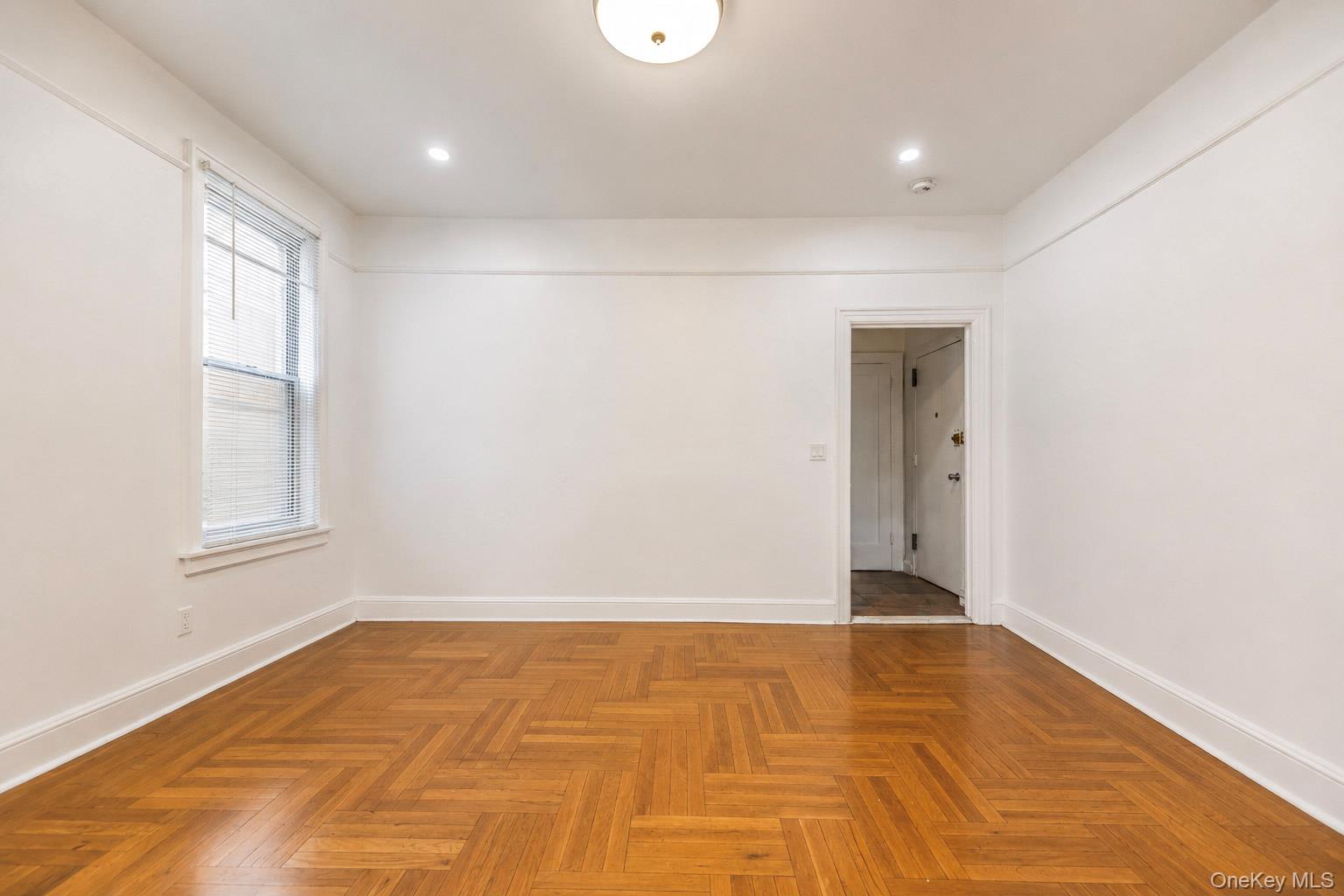 721 E 242nd Street Property Photo 15