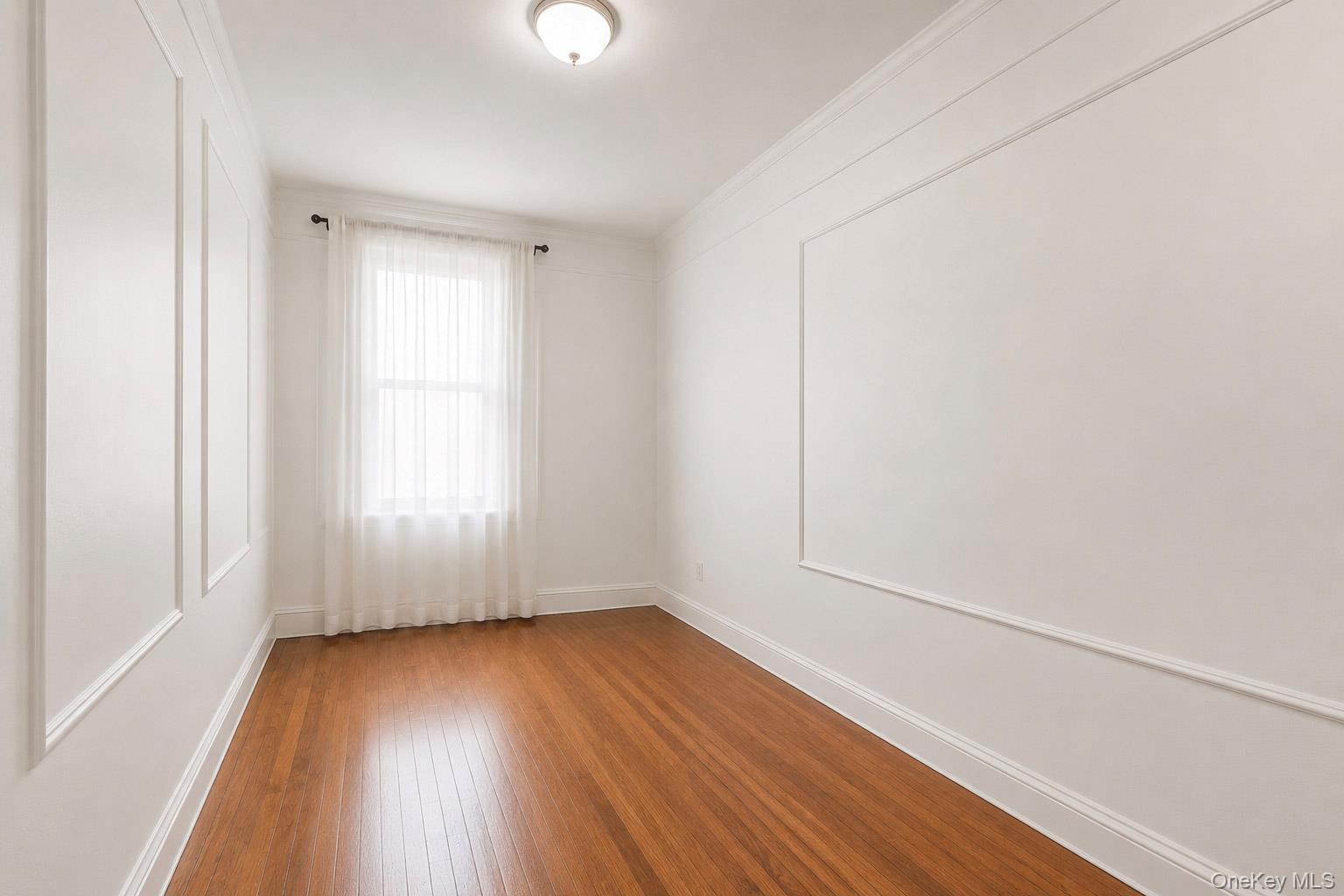 721 E 242nd Street Property Photo 20