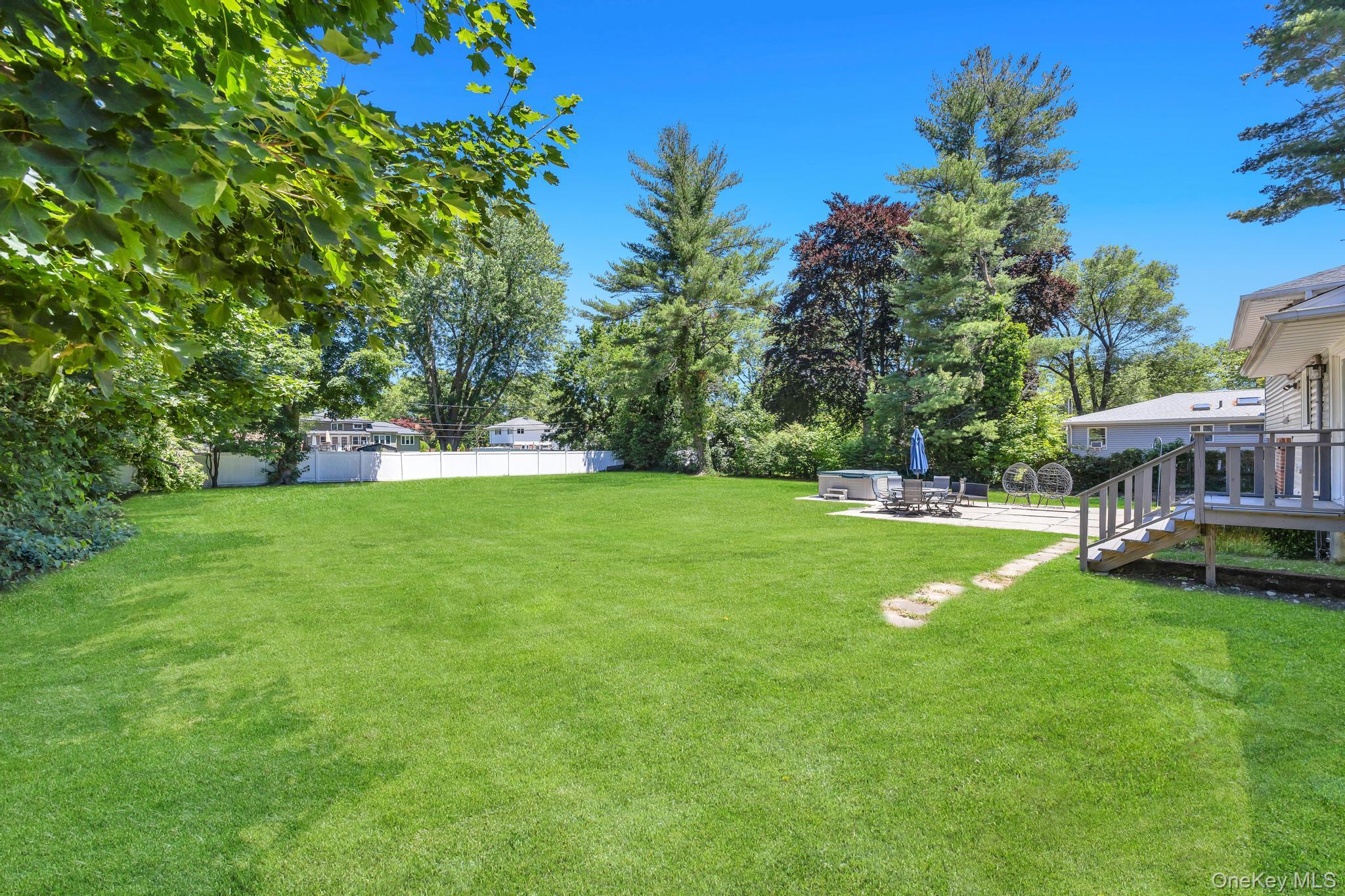 99 Burr Road Property Photo 8