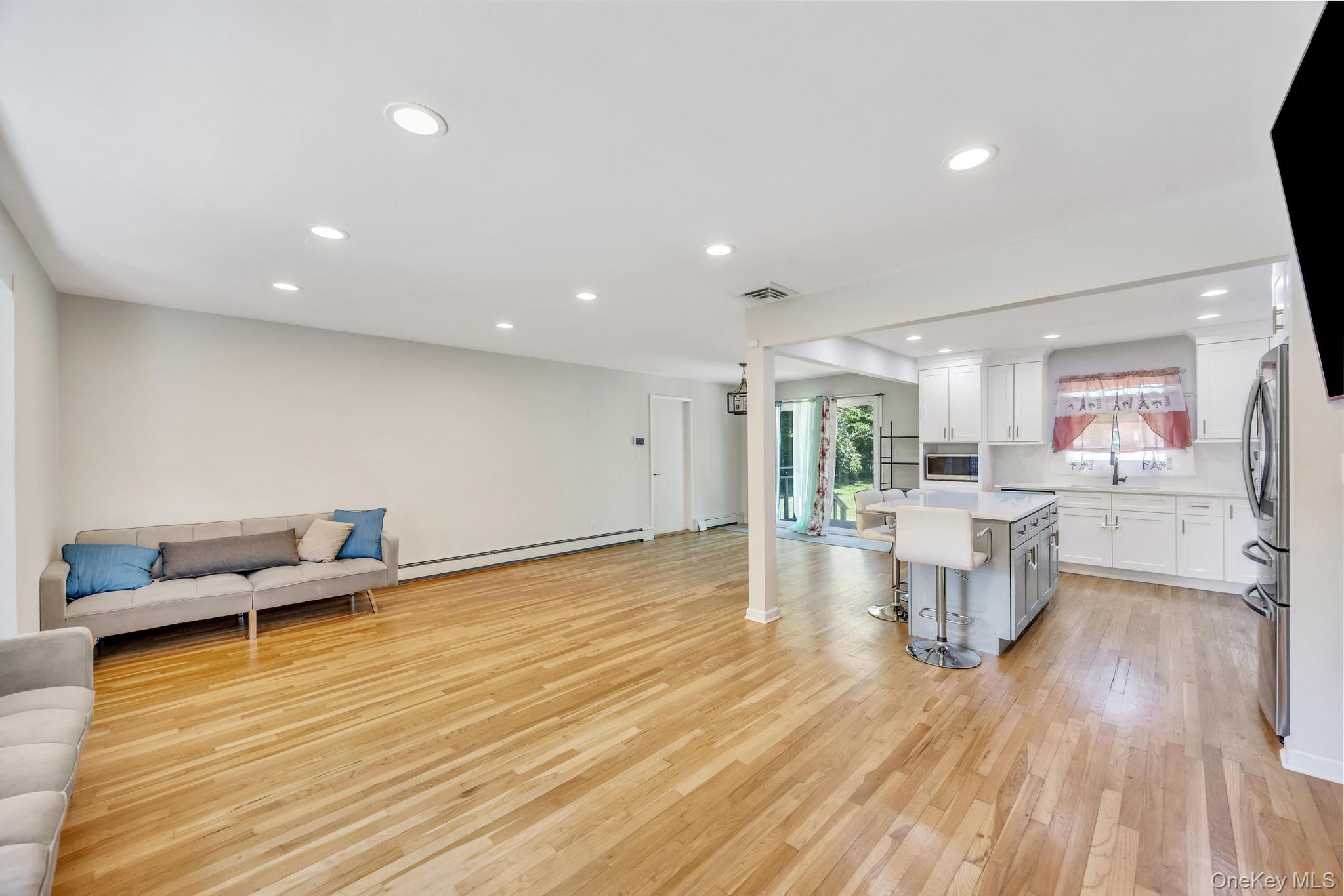 99 Burr Road Property Photo 11