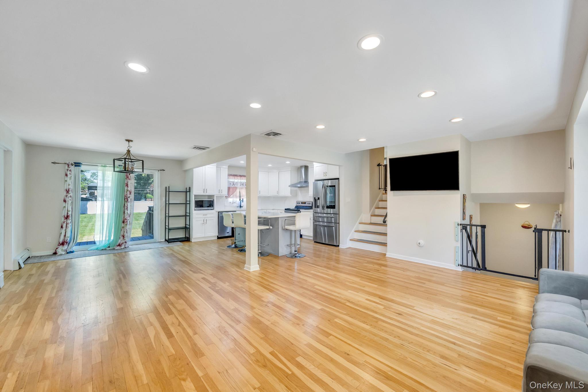 99 Burr Road Property Photo 12