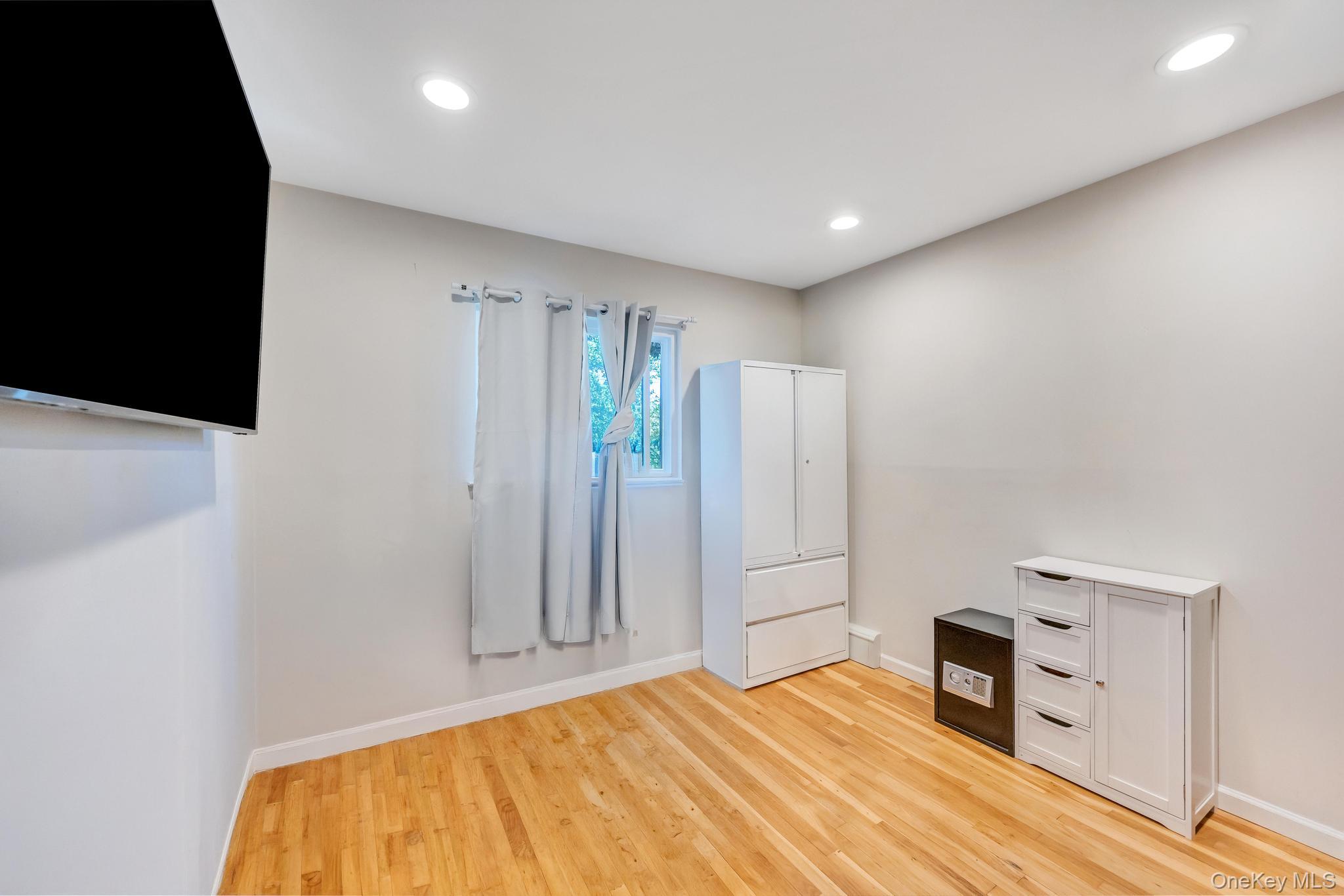 99 Burr Road Property Photo 23