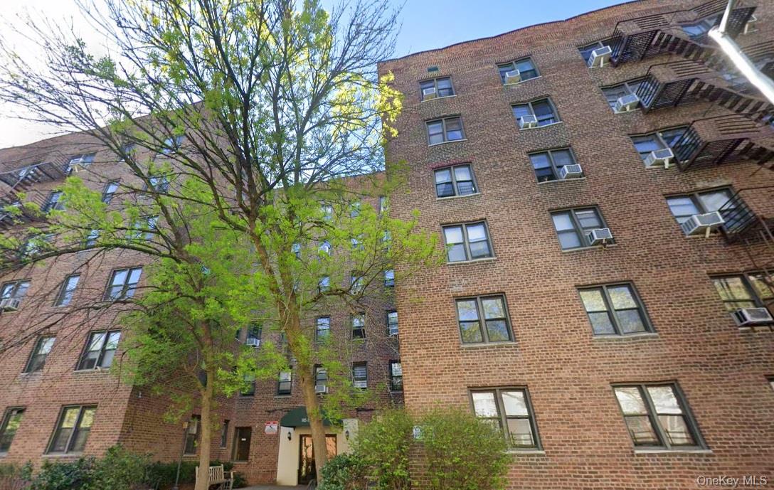 102-18 64th Avenue 6W Property Photo 1