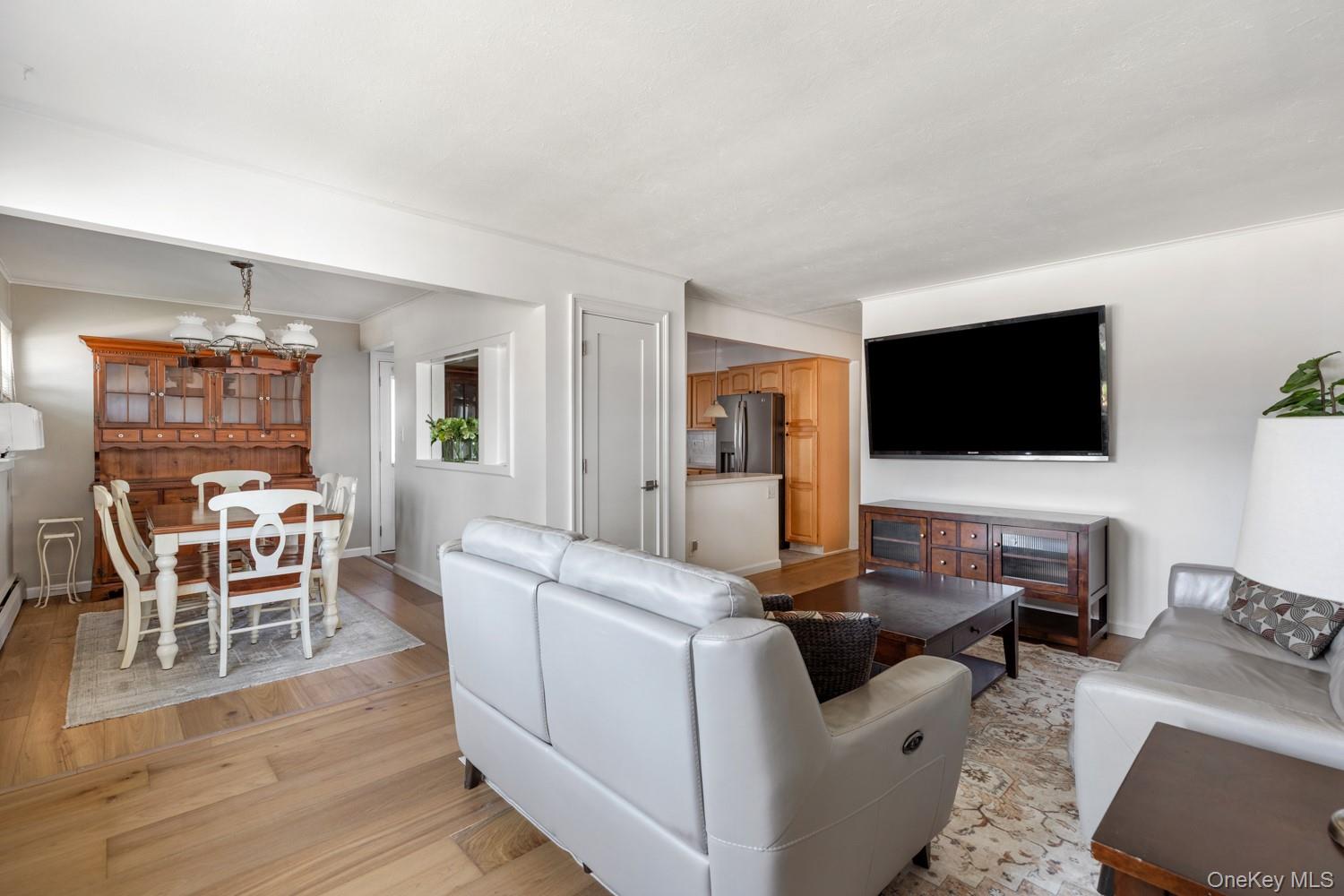 54 Oak Street Property Photo 3
