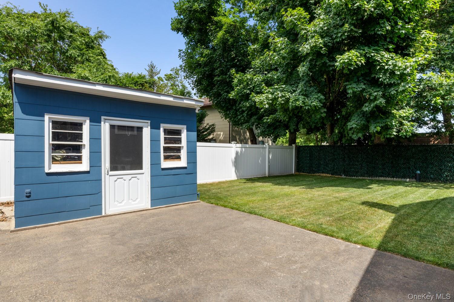 54 Oak Street Property Photo 15