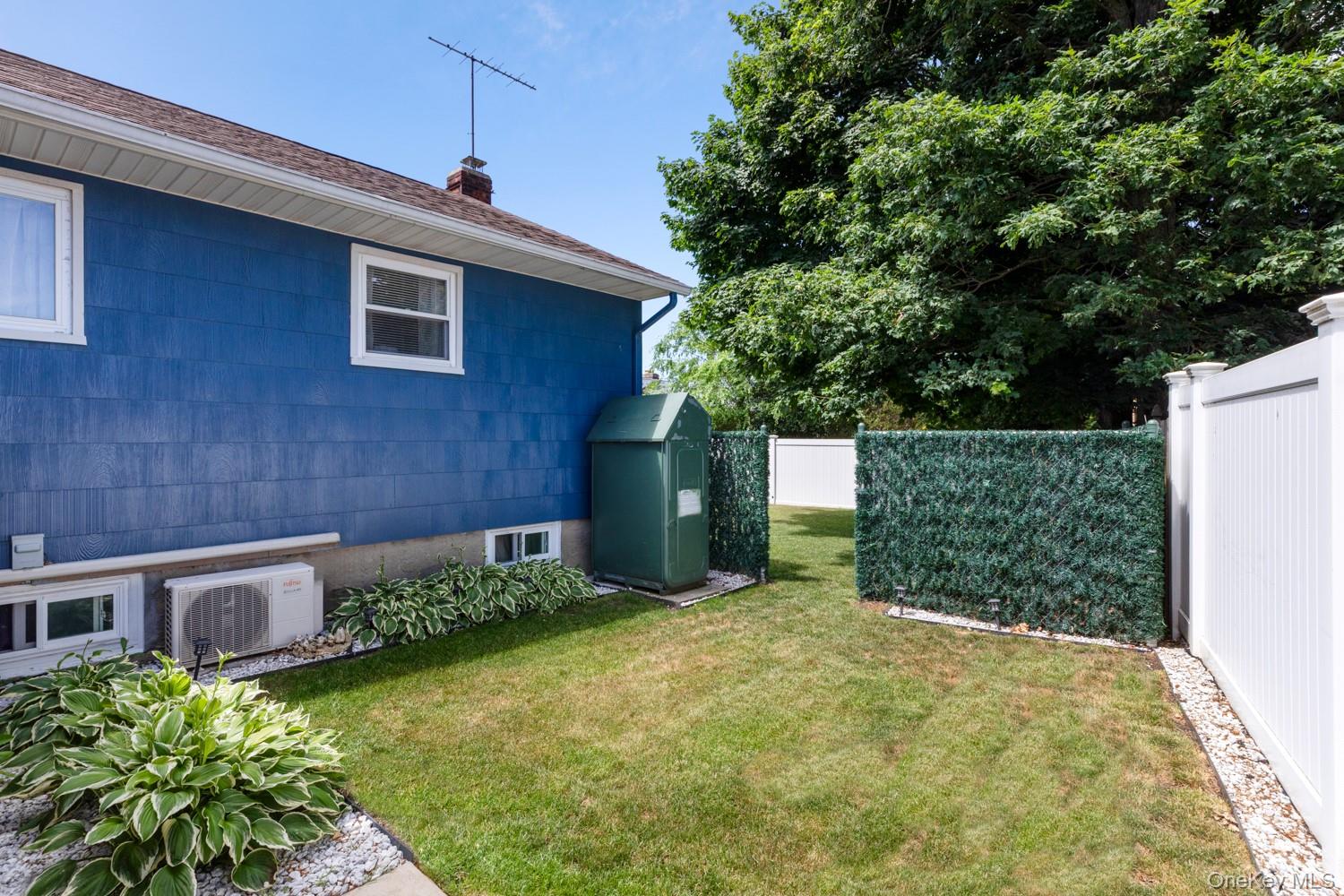 54 Oak Street Property Photo 19