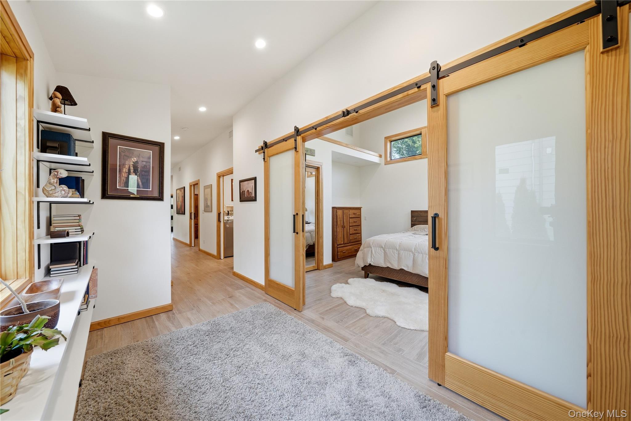 2540 Riverside Avenue Property Photo 4