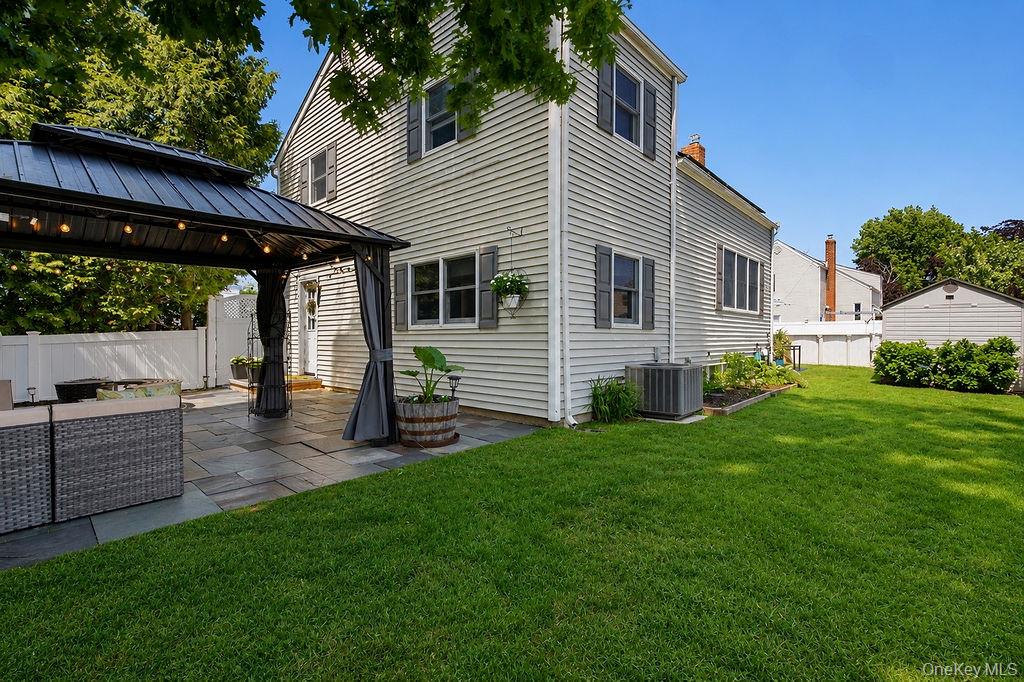 26 Cedar Street Property Photo 22