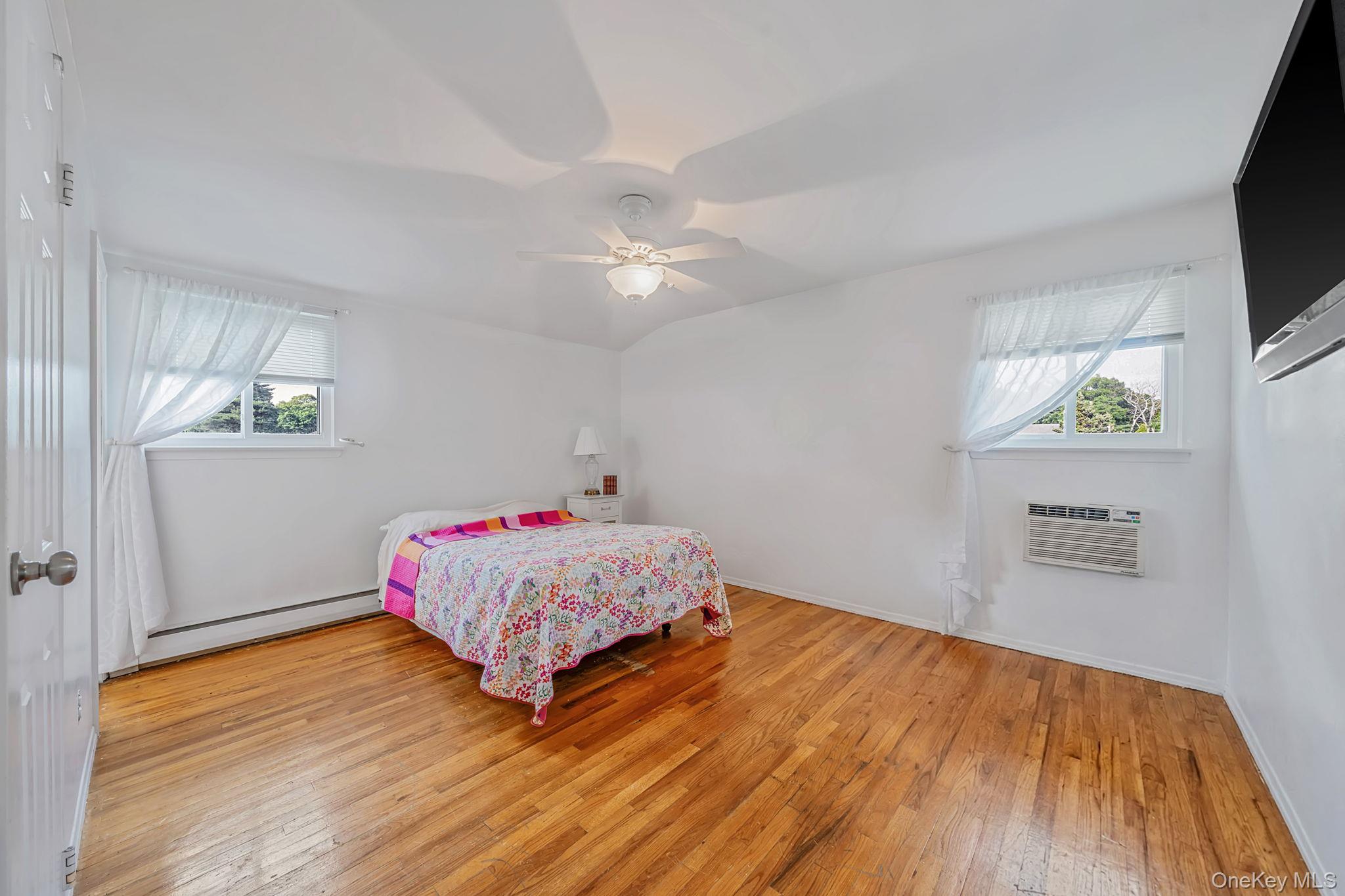 4007 Clark Street Property Photo 12