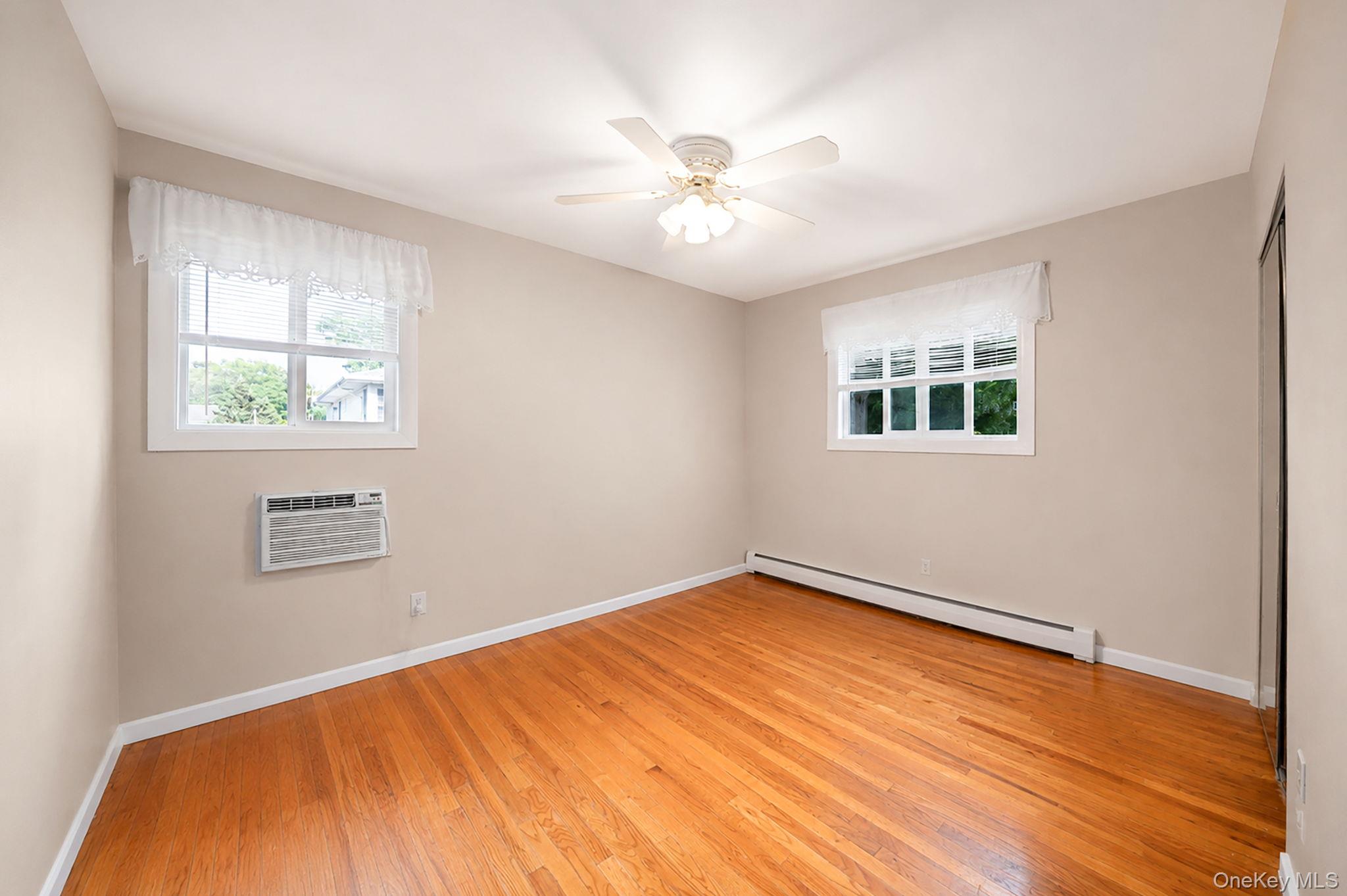 4007 Clark Street Property Photo 14