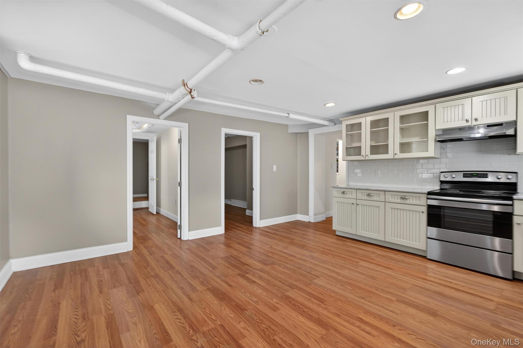48 South Street Property Photo 34