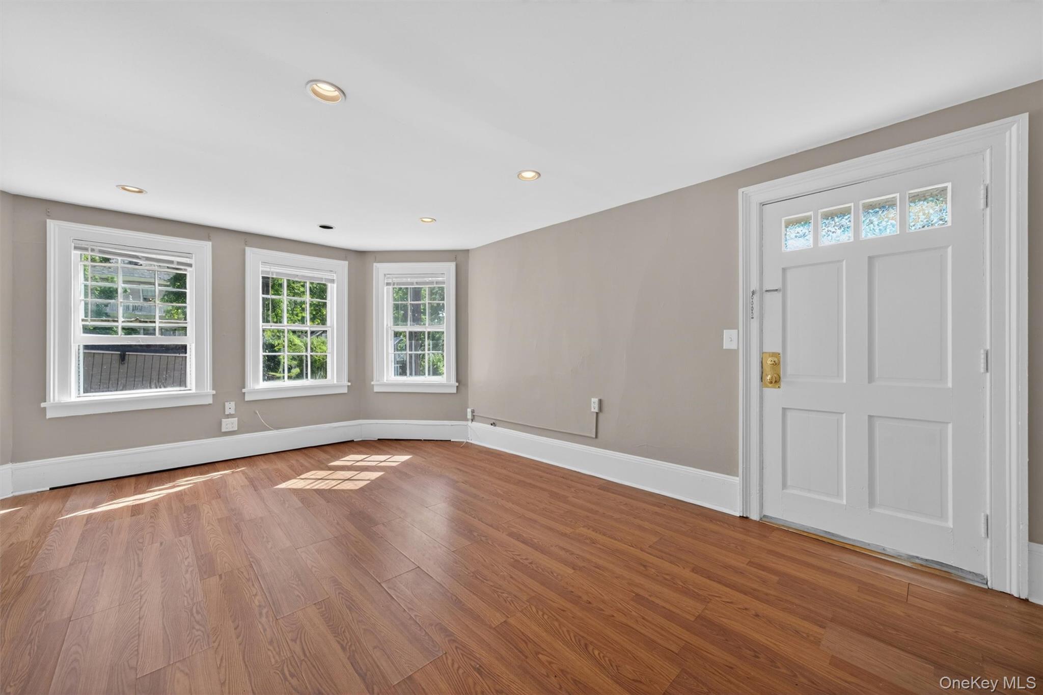 48 South Street Property Photo 35