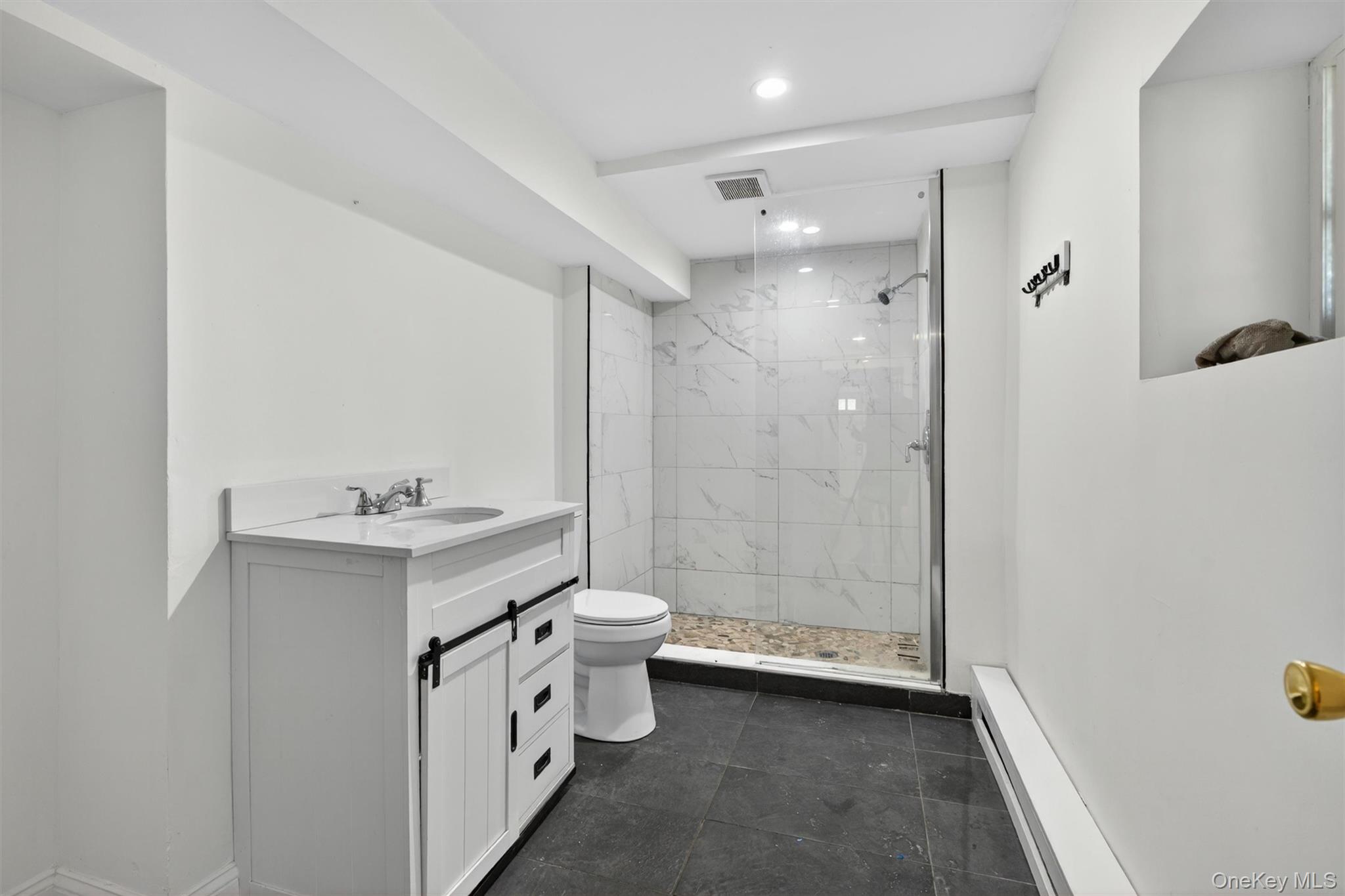 48 South Street Property Photo 37