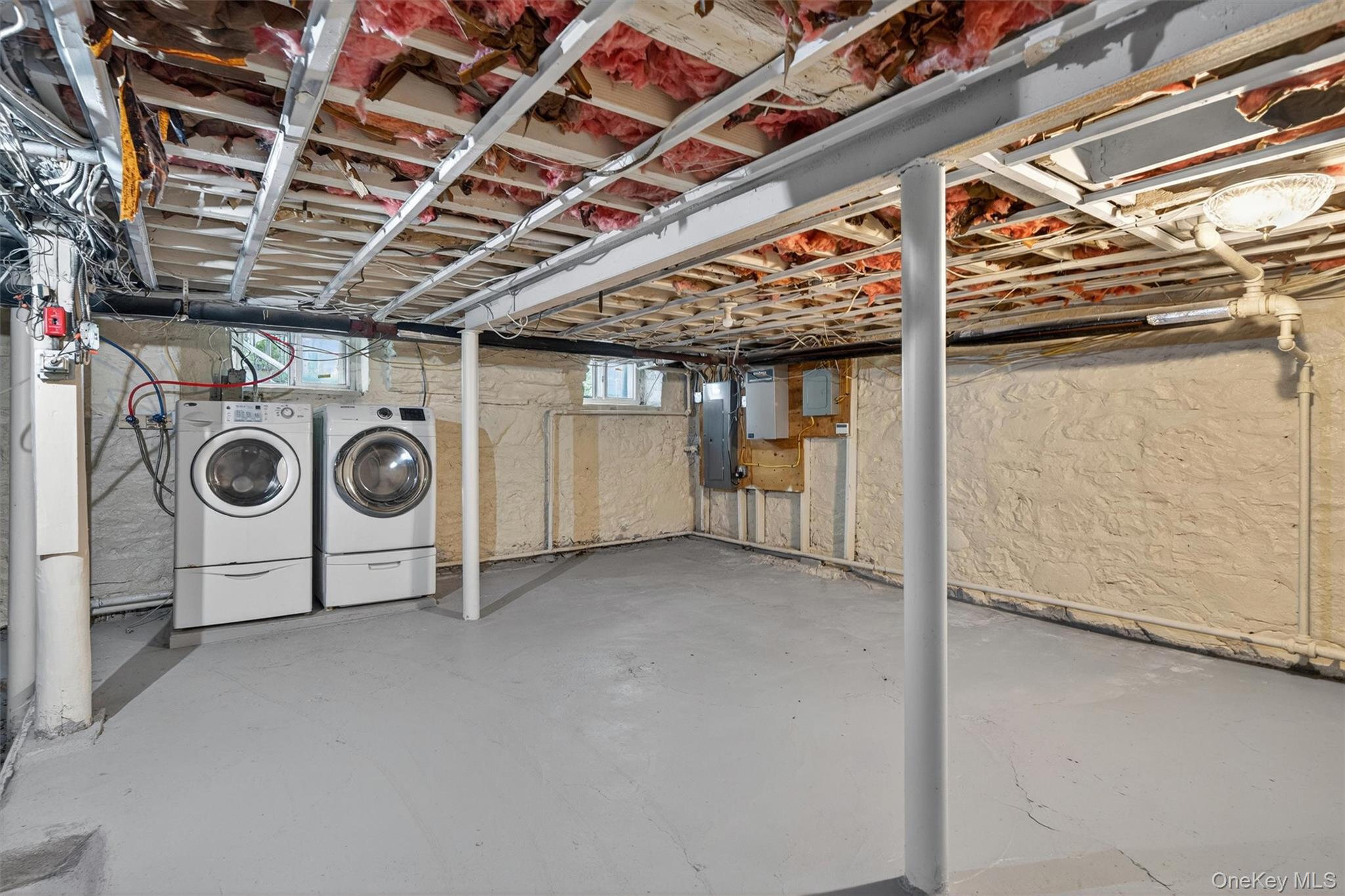48 South Street Property Photo 38