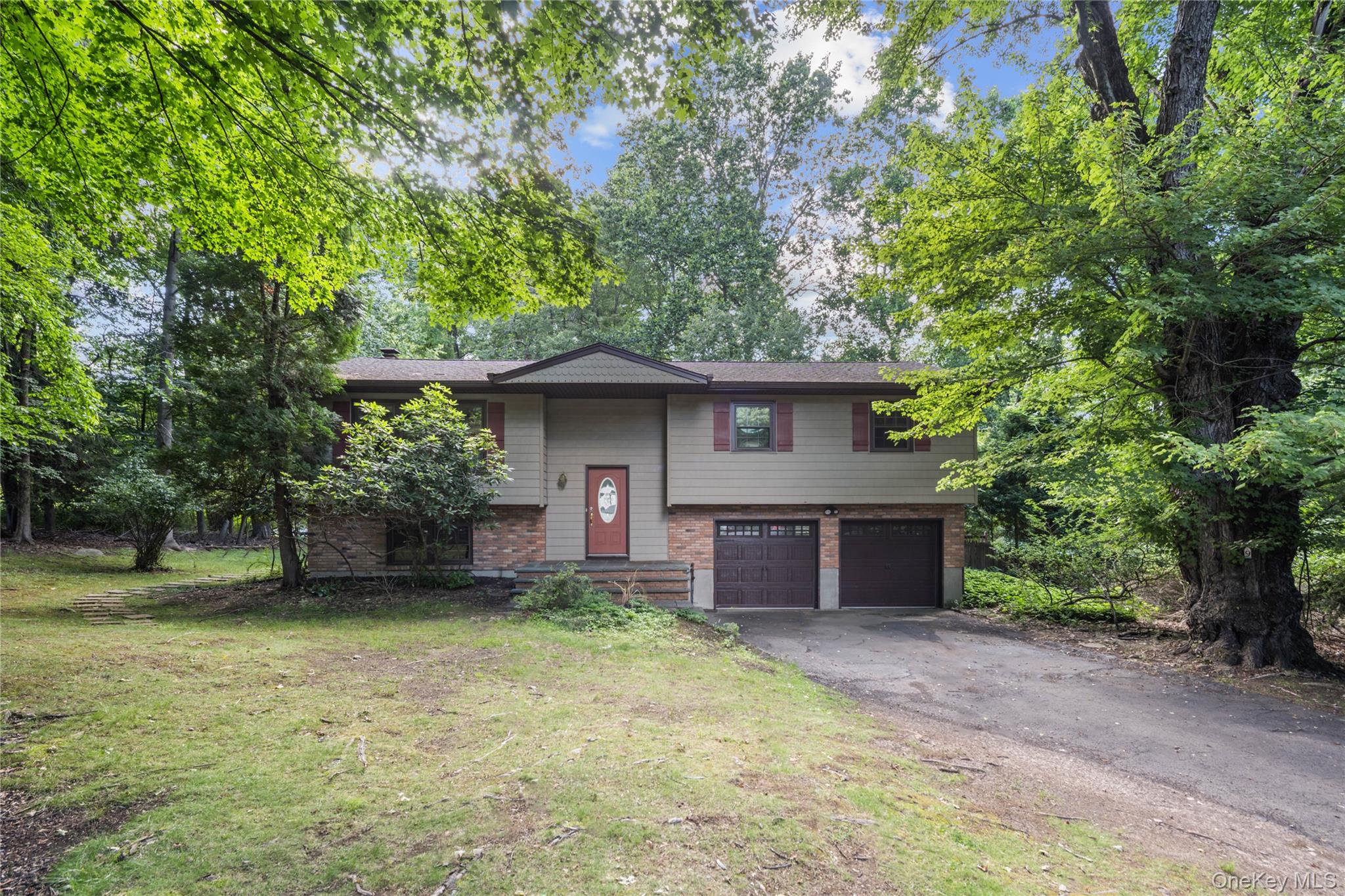 9 Adams Lane Property Photo 2