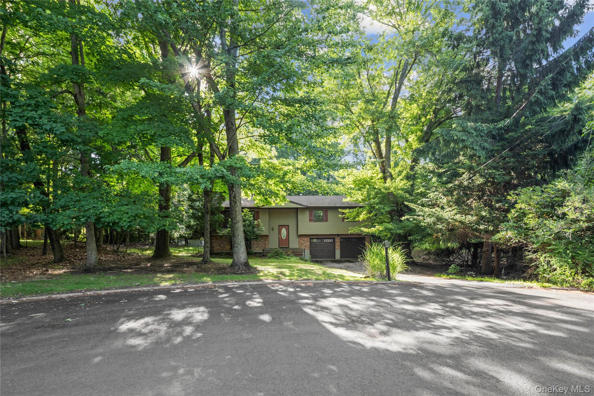 9 Adams Lane Property Photo 3