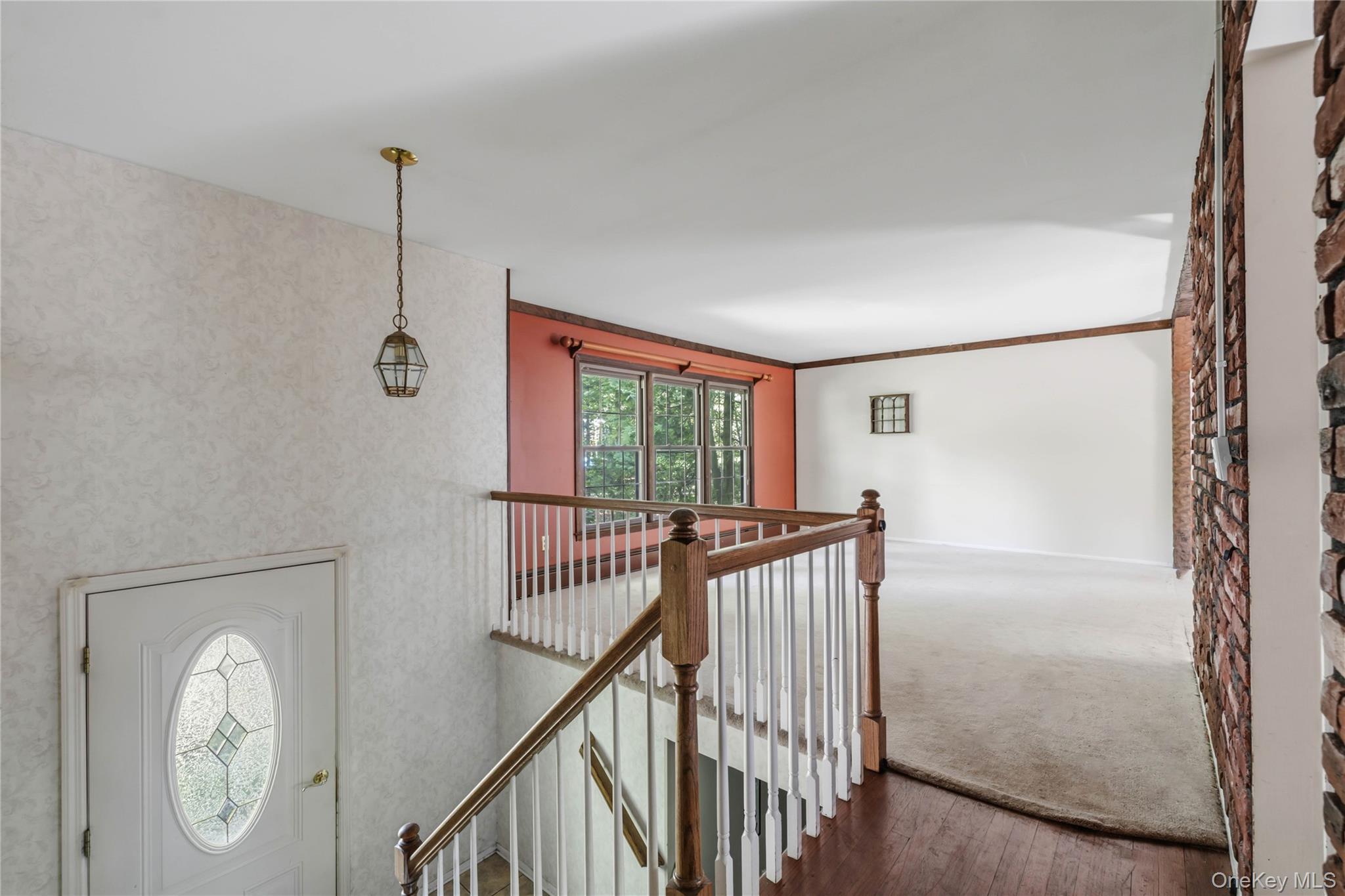 9 Adams Lane Property Photo 6