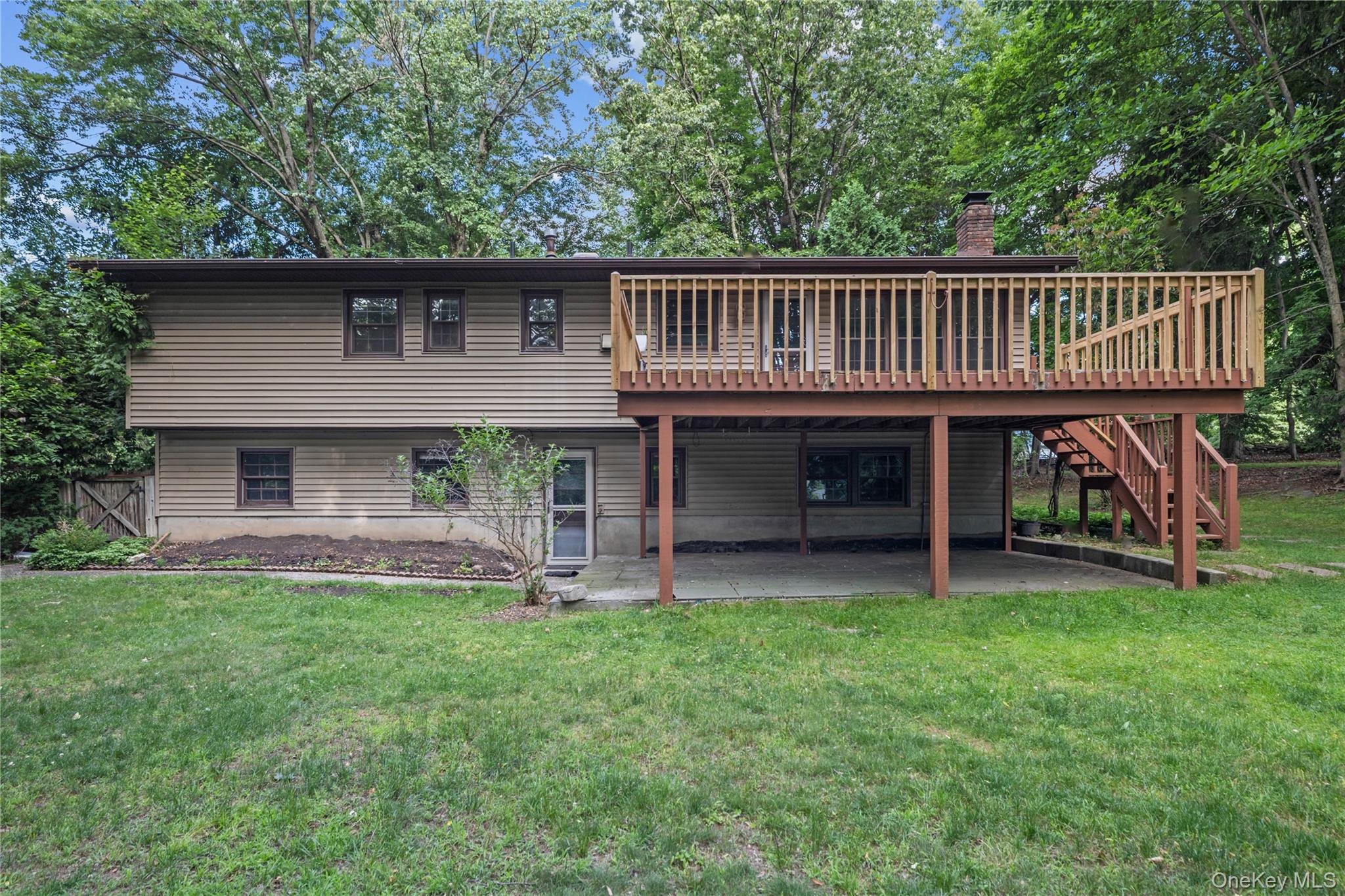 9 Adams Lane Property Photo 32