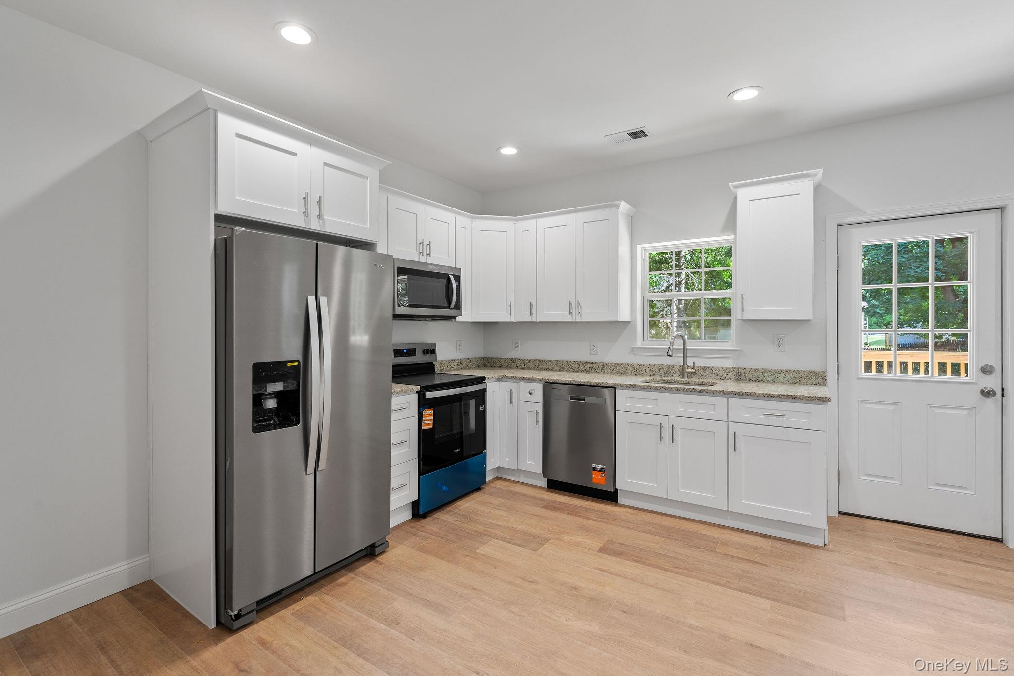 7 Lafayette Street Property Photo 2