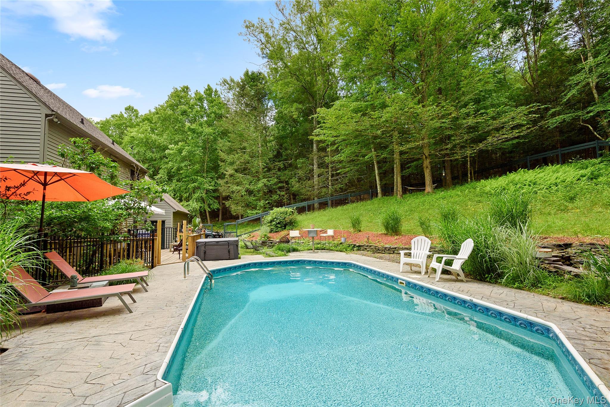 165 Benedict Road Property Photo 2