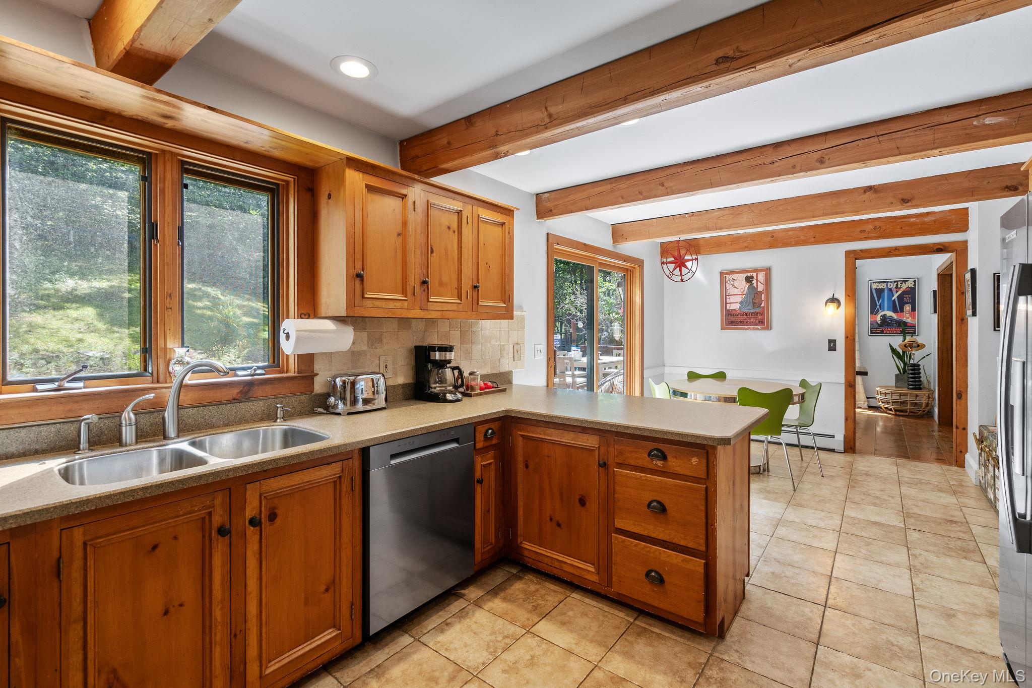 165 Benedict Road Property Photo 4