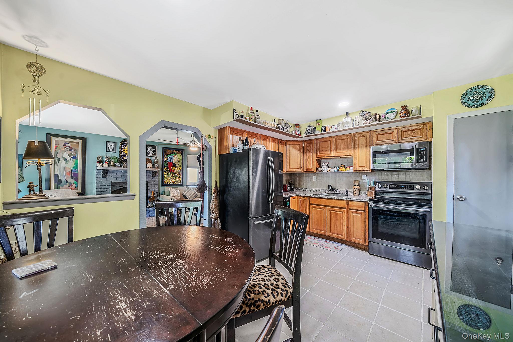 7 Pennwood Drive Property Photo 8