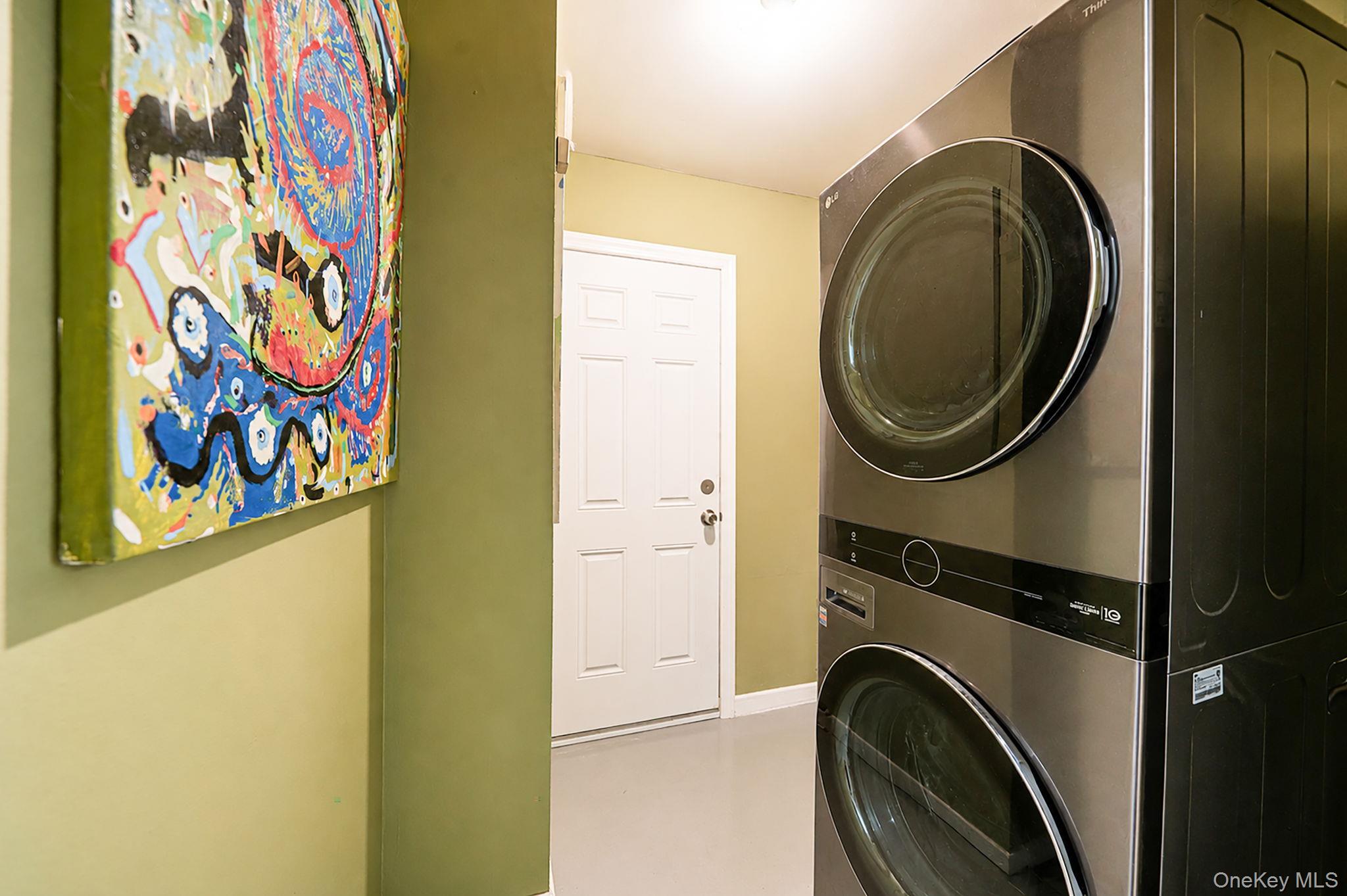 7 Pennwood Drive Property Photo 11