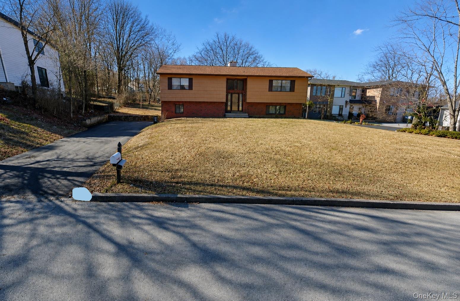 4 Arlington Drive Property Photo 1