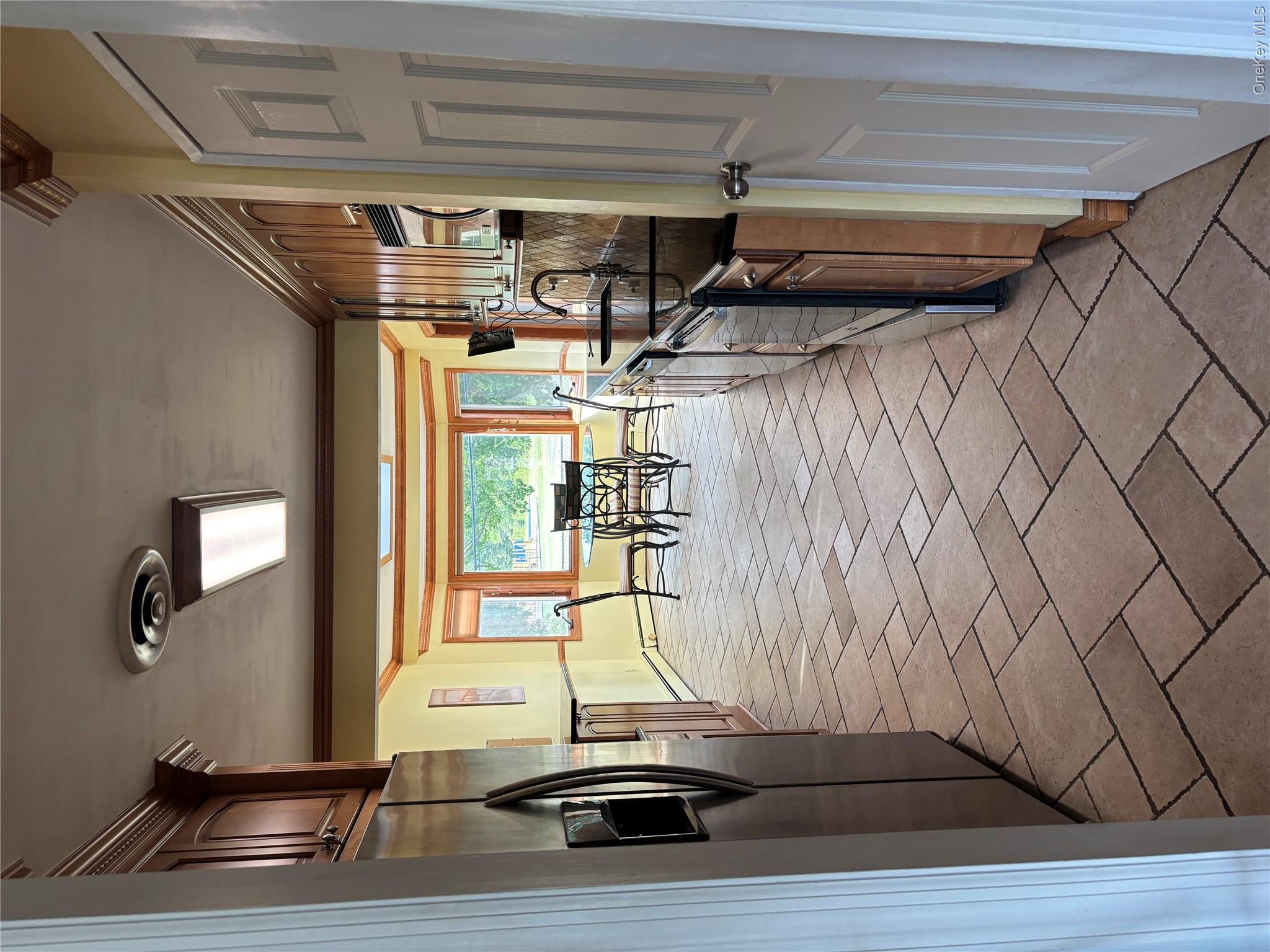 2669 Grayson Drive Property Photo 4