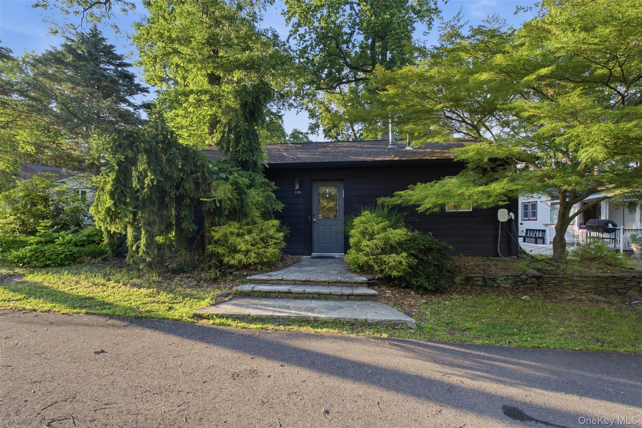 126 New Valley Road Property Photo 1