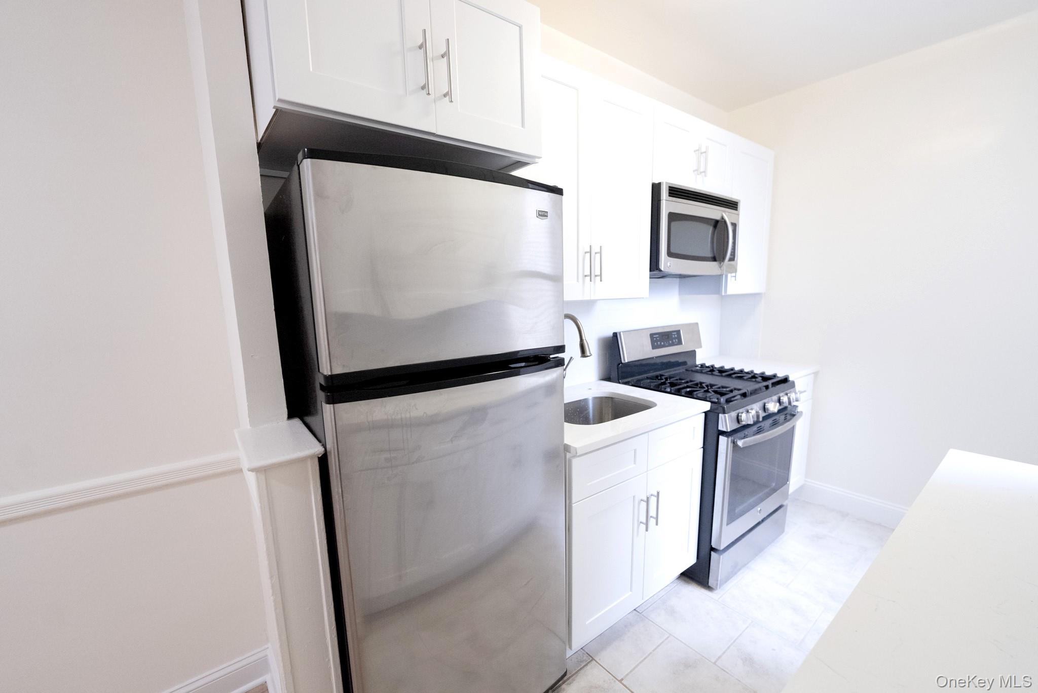 2190 Boston Road 5m Property Photo 8