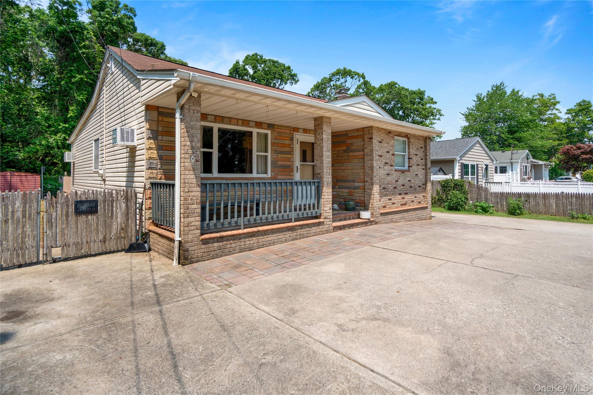32 Juniper Avenue Property Photo 2