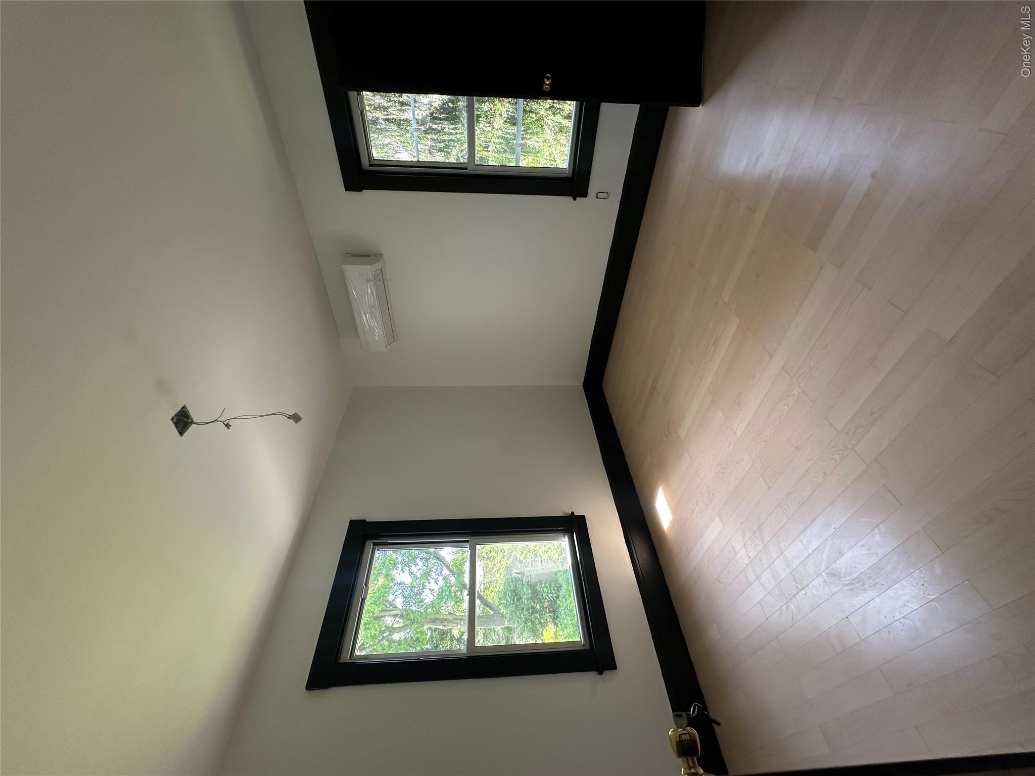 423 Hinman Place Property Photo 26