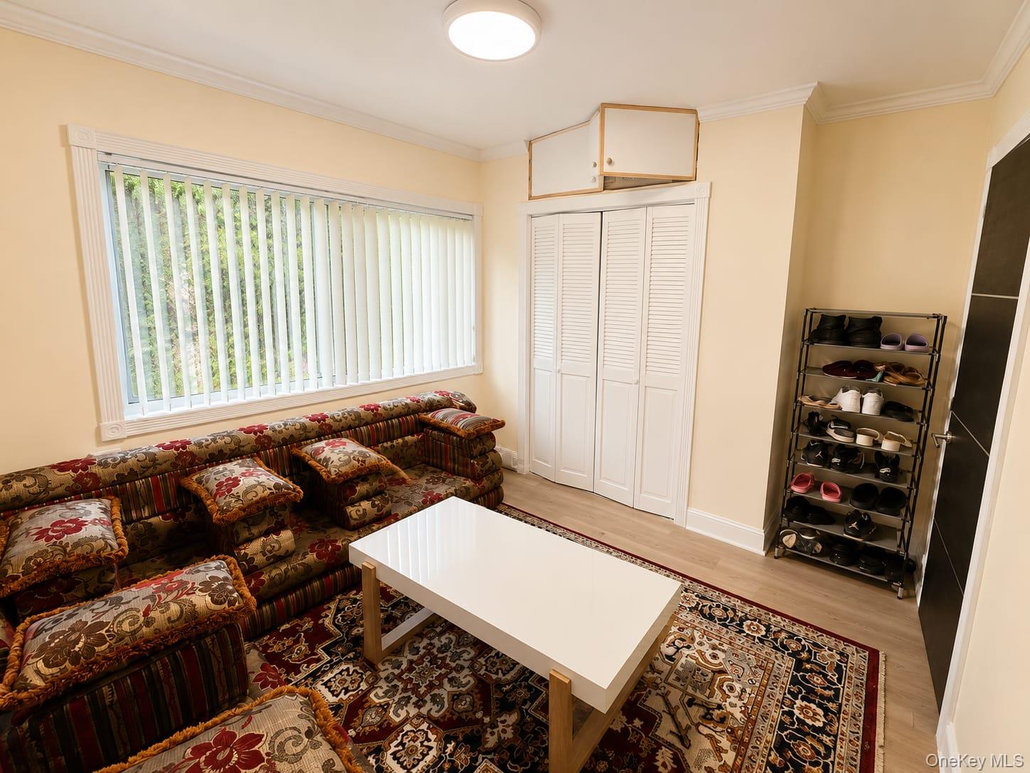 1158 Leland Avenue Property Photo 3