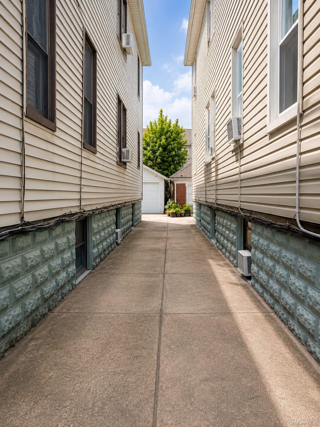 1158 Leland Avenue Property Photo 10