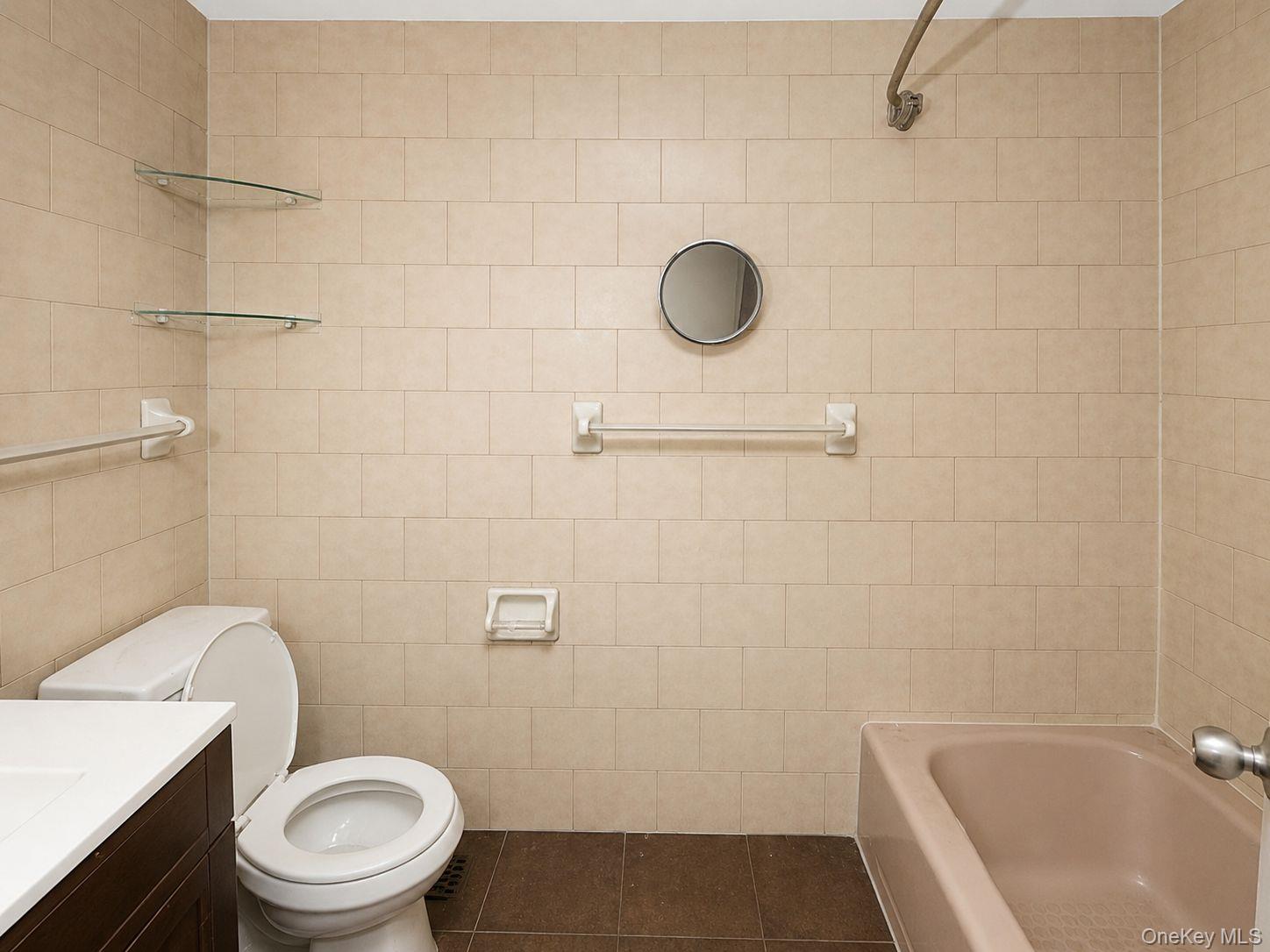 6408 Metropolitan Avenue Property Photo 8