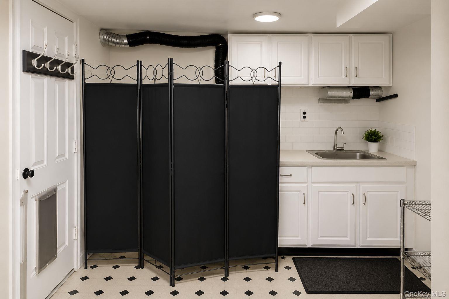 6408 Metropolitan Avenue Property Photo 19