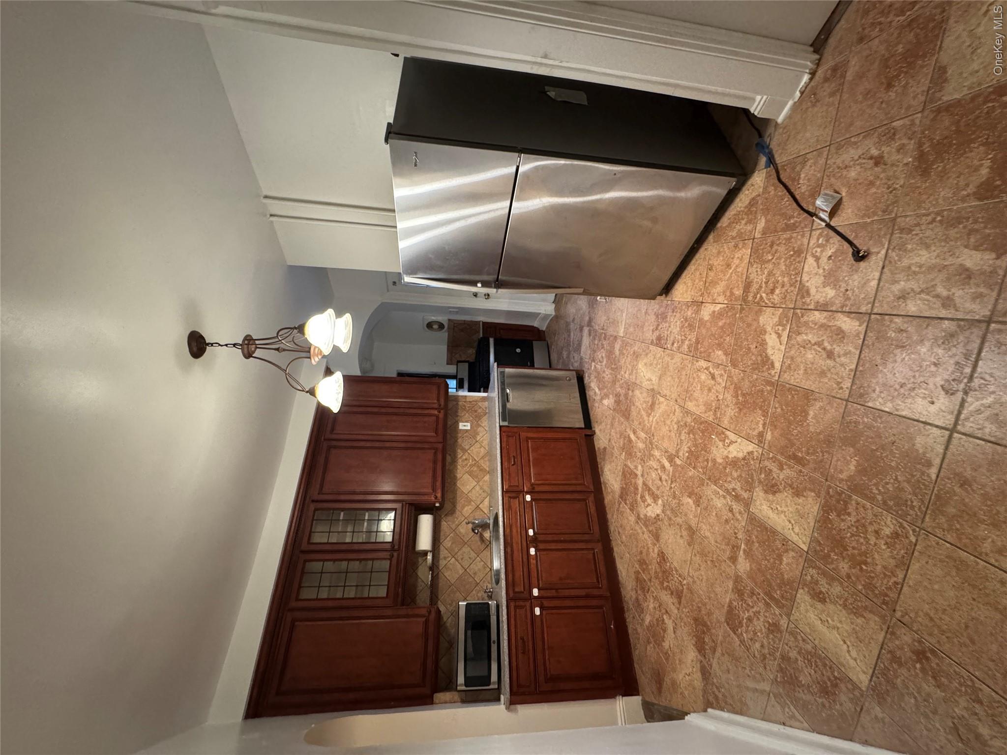 16008 12th Road Property Photo 6