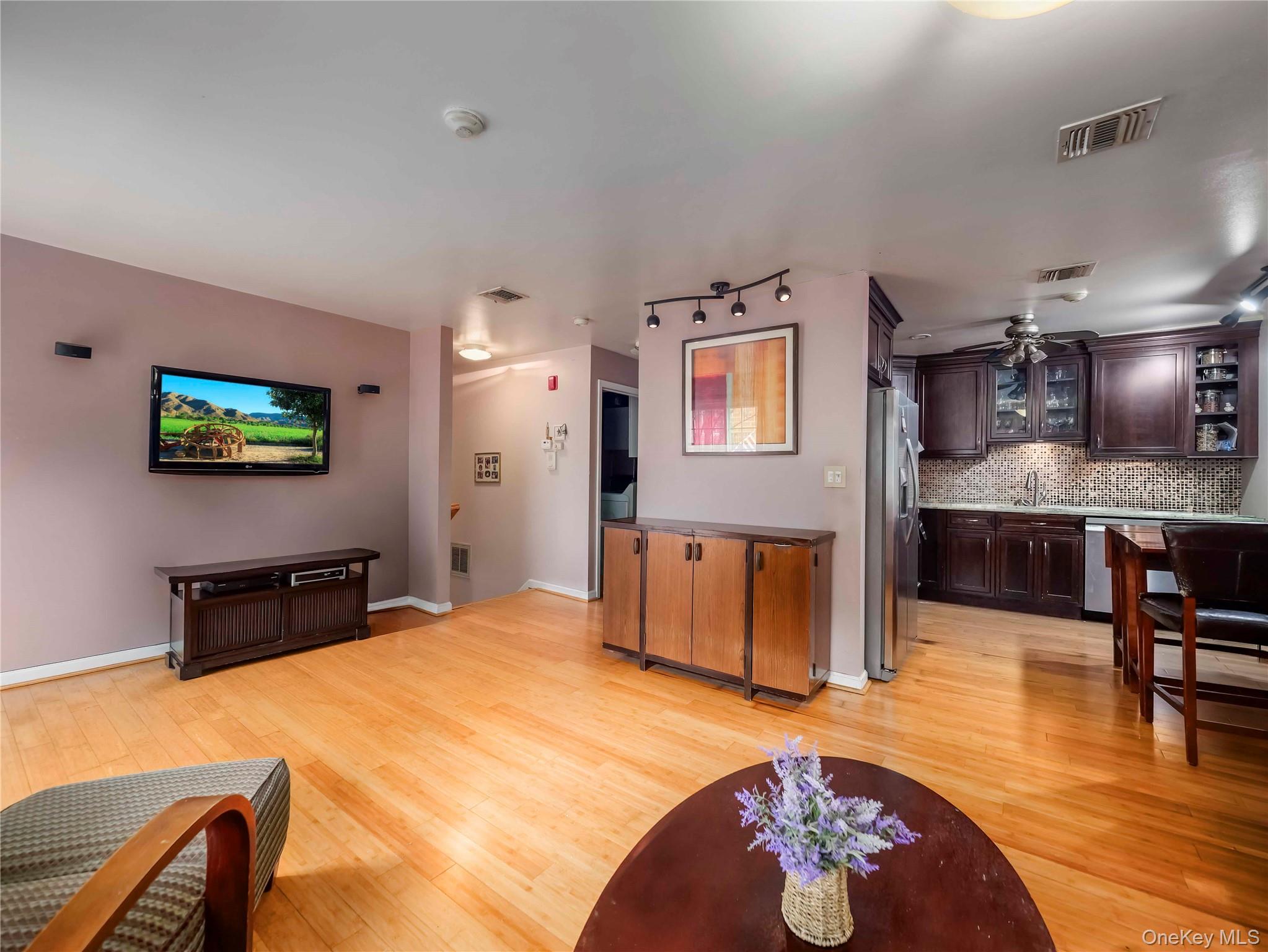 26 Klint Court Property Photo 5
