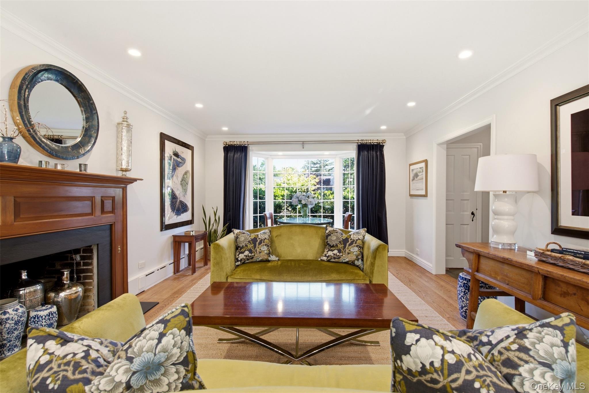 2 Saint Marks Place Property Photo 8