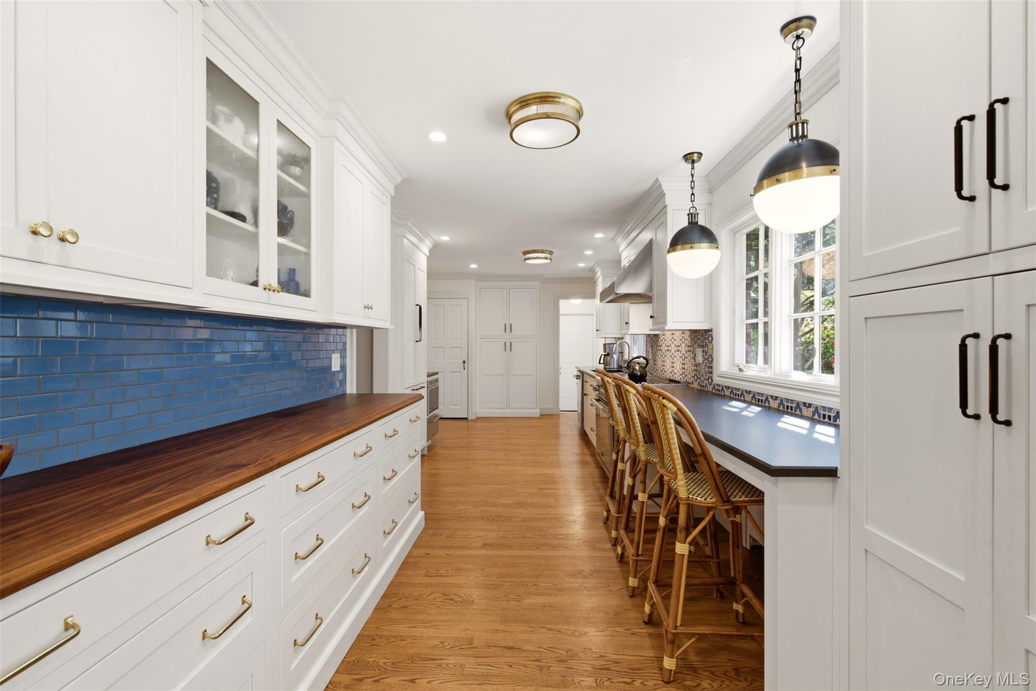 2 Saint Marks Place Property Photo 10