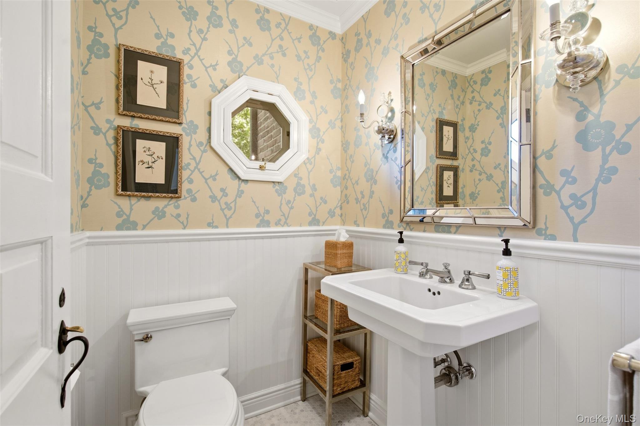 2 Saint Marks Place Property Photo 12