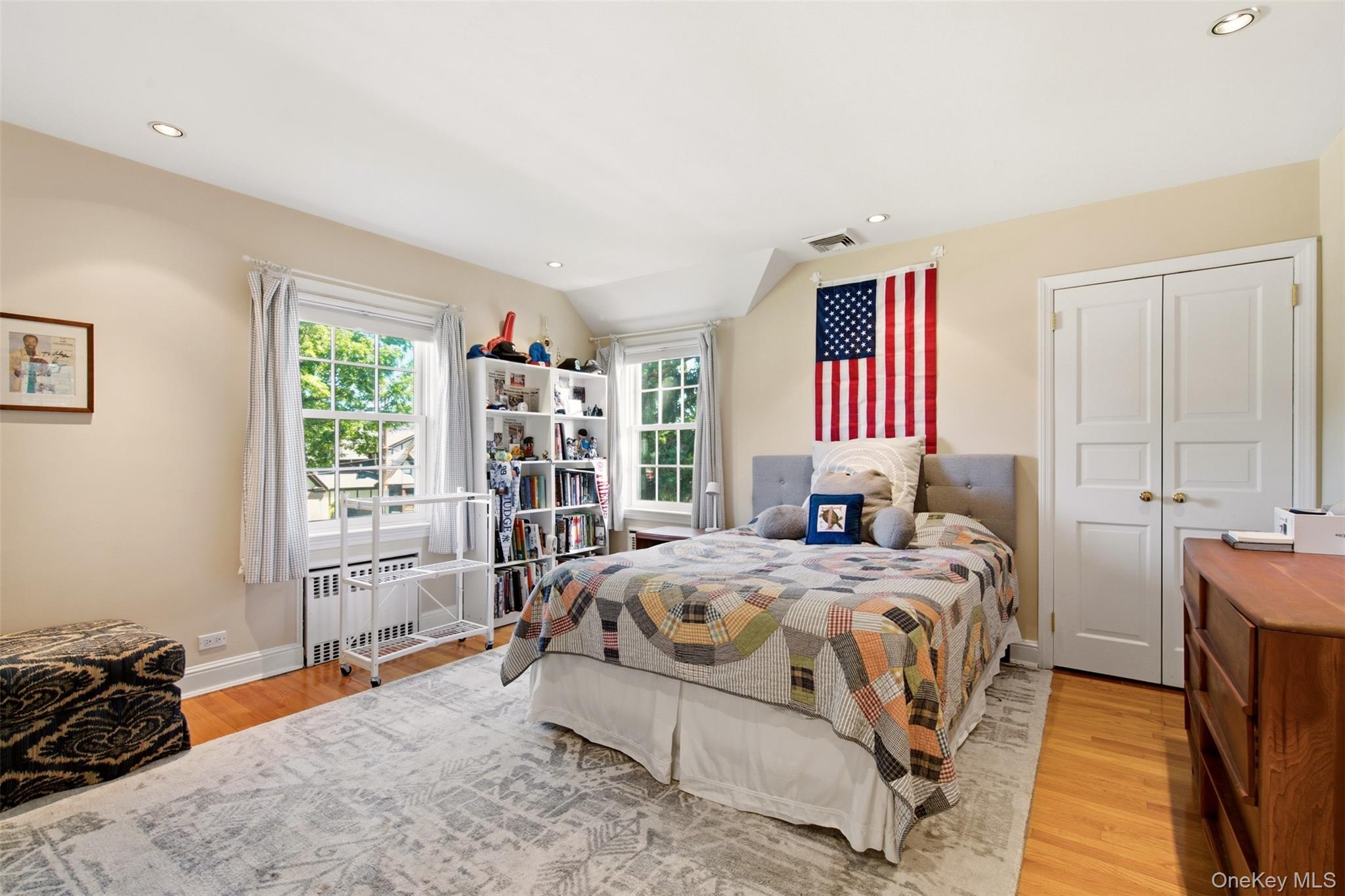 2 Saint Marks Place Property Photo 18