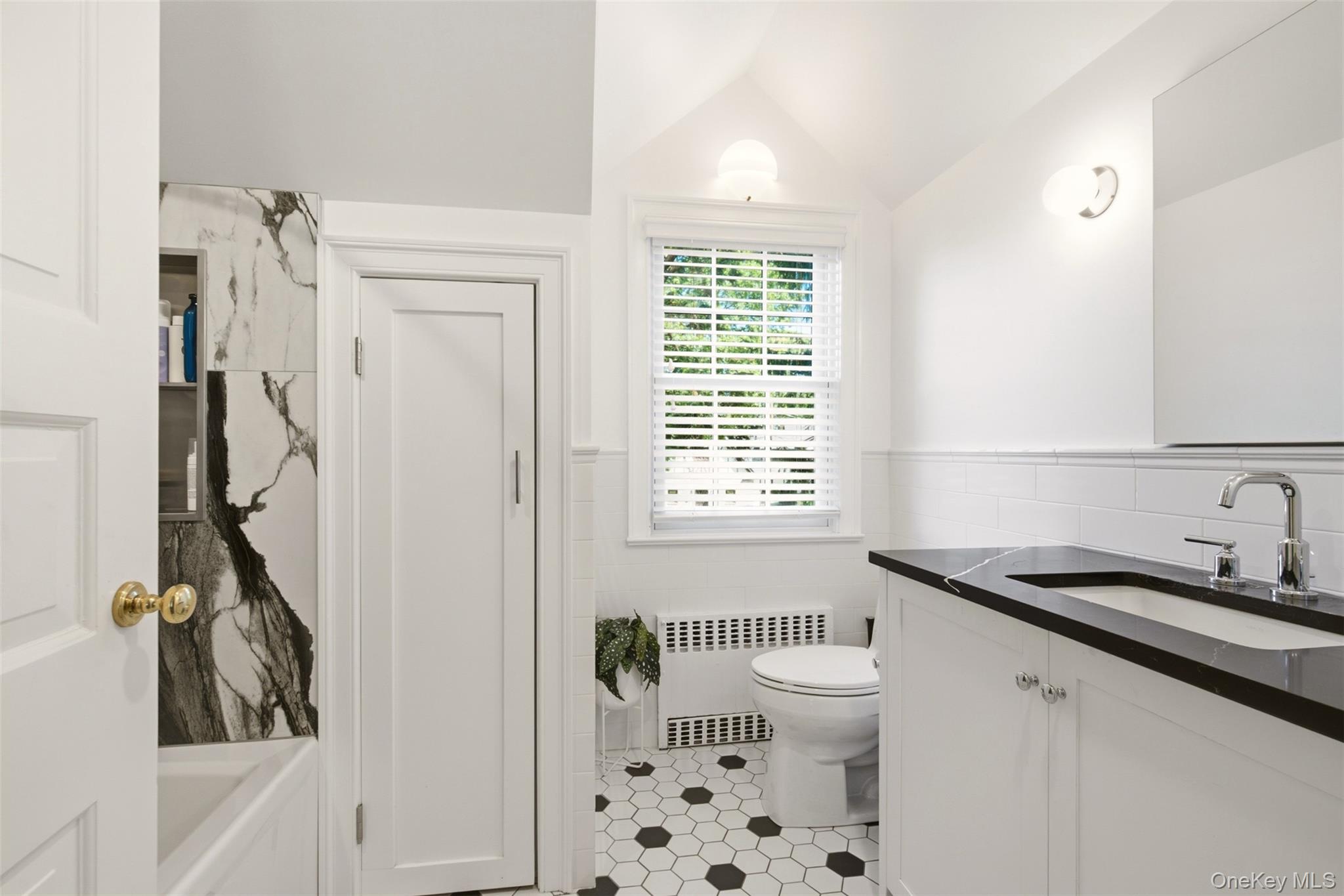 2 Saint Marks Place Property Photo 21