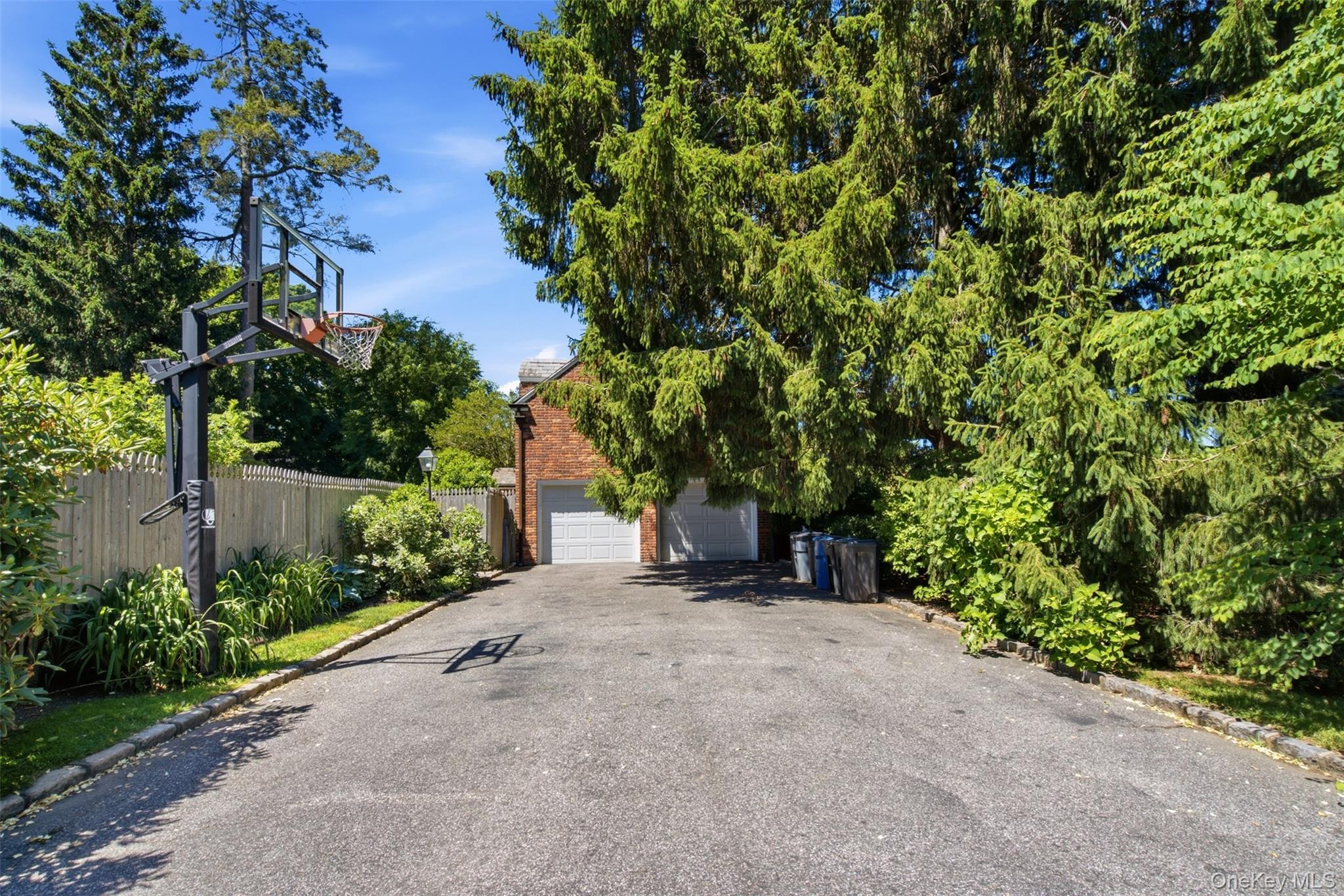 2 Saint Marks Place Property Photo 27