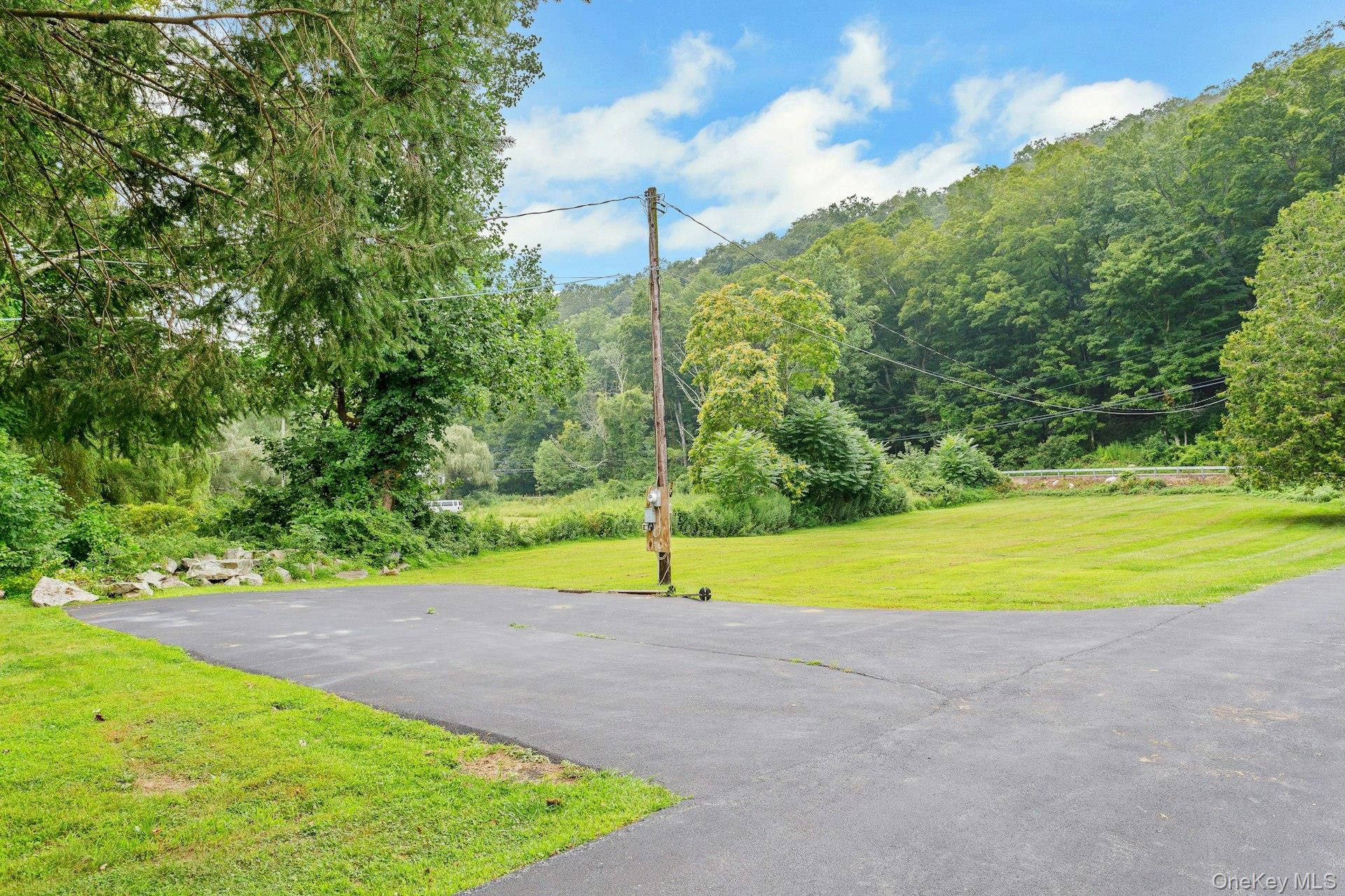 934 Peekskill Hollow Road Property Photo 28