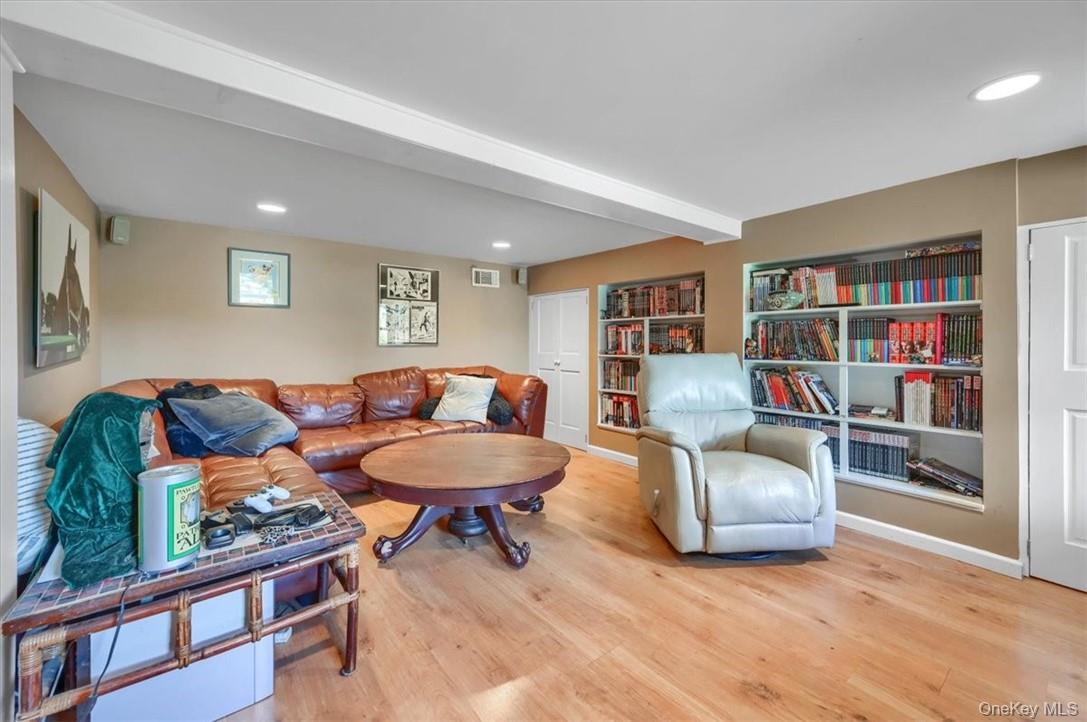 9 Echo Lane Property Photo 24