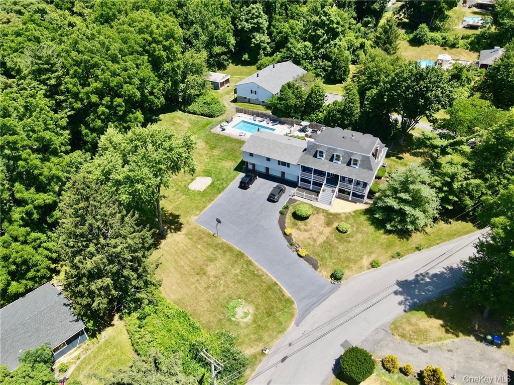 9 Echo Lane Property Photo 36
