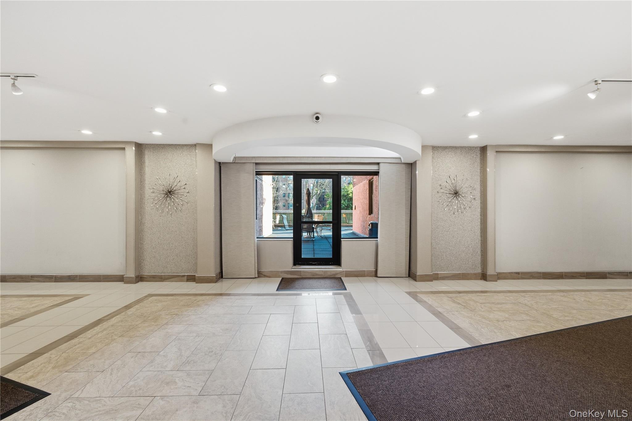 83-40 Austin Street 1s Property Photo 15